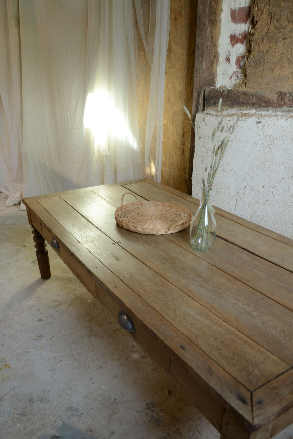 Large professional coffee table