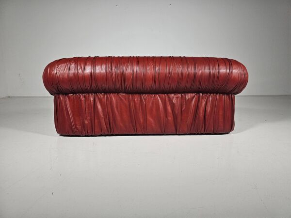 Canapé « Piumino » rouge bordeaux par De Pas, D'Urbino et Lomazzi pour Dall'Oca, 1970