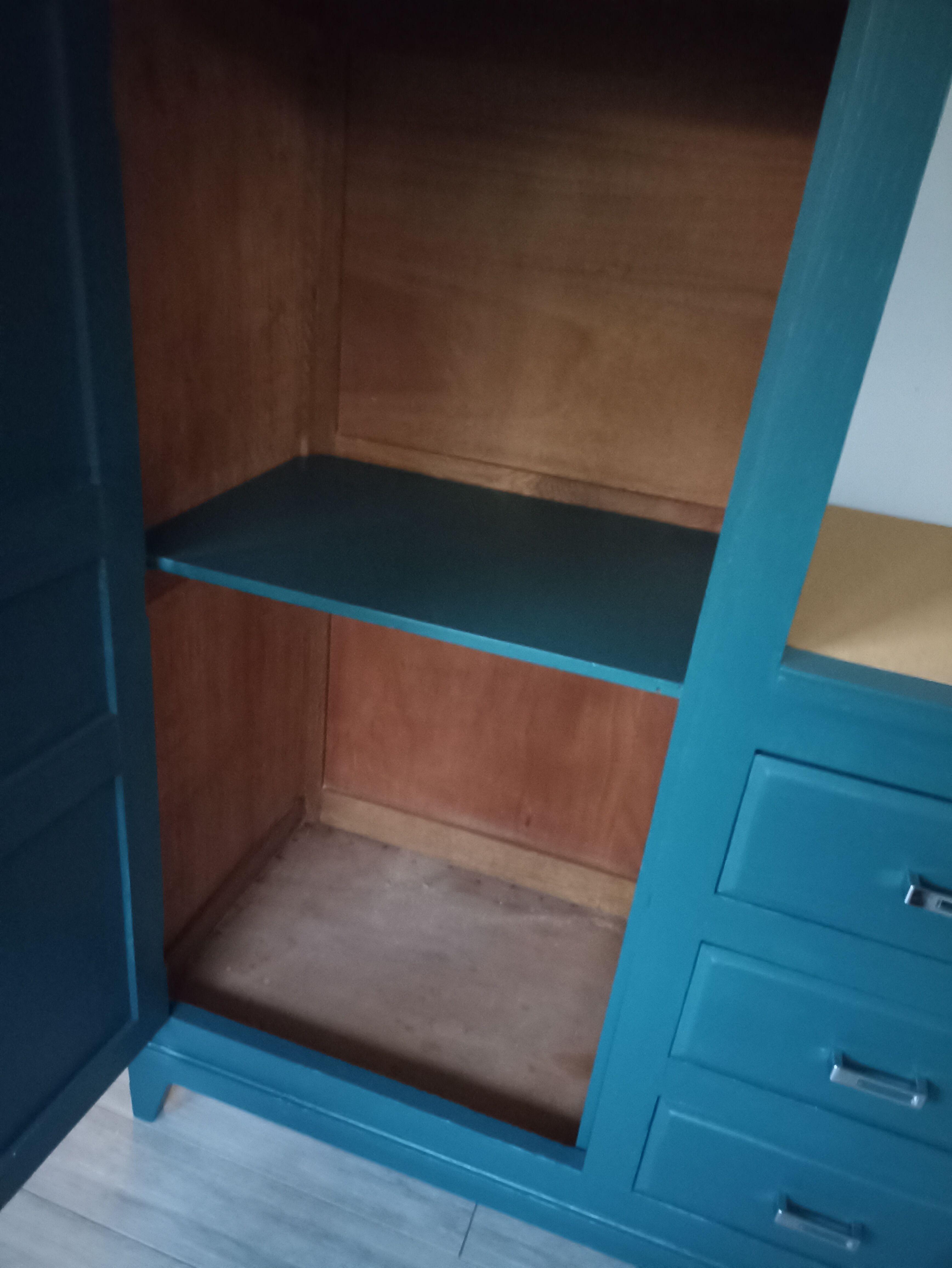 Asymmetrical furniture