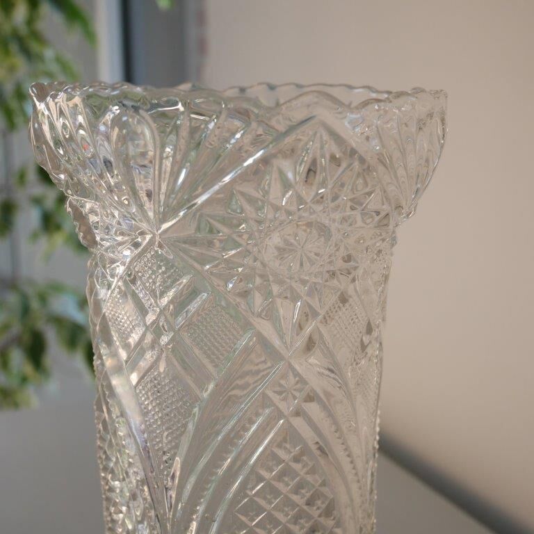 Glass vase, chiseled pattern