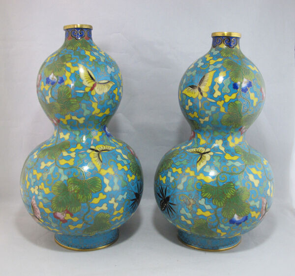 Paire de vases double gourde en émaux cloisonnés Chinois, Chine début 20è siècle