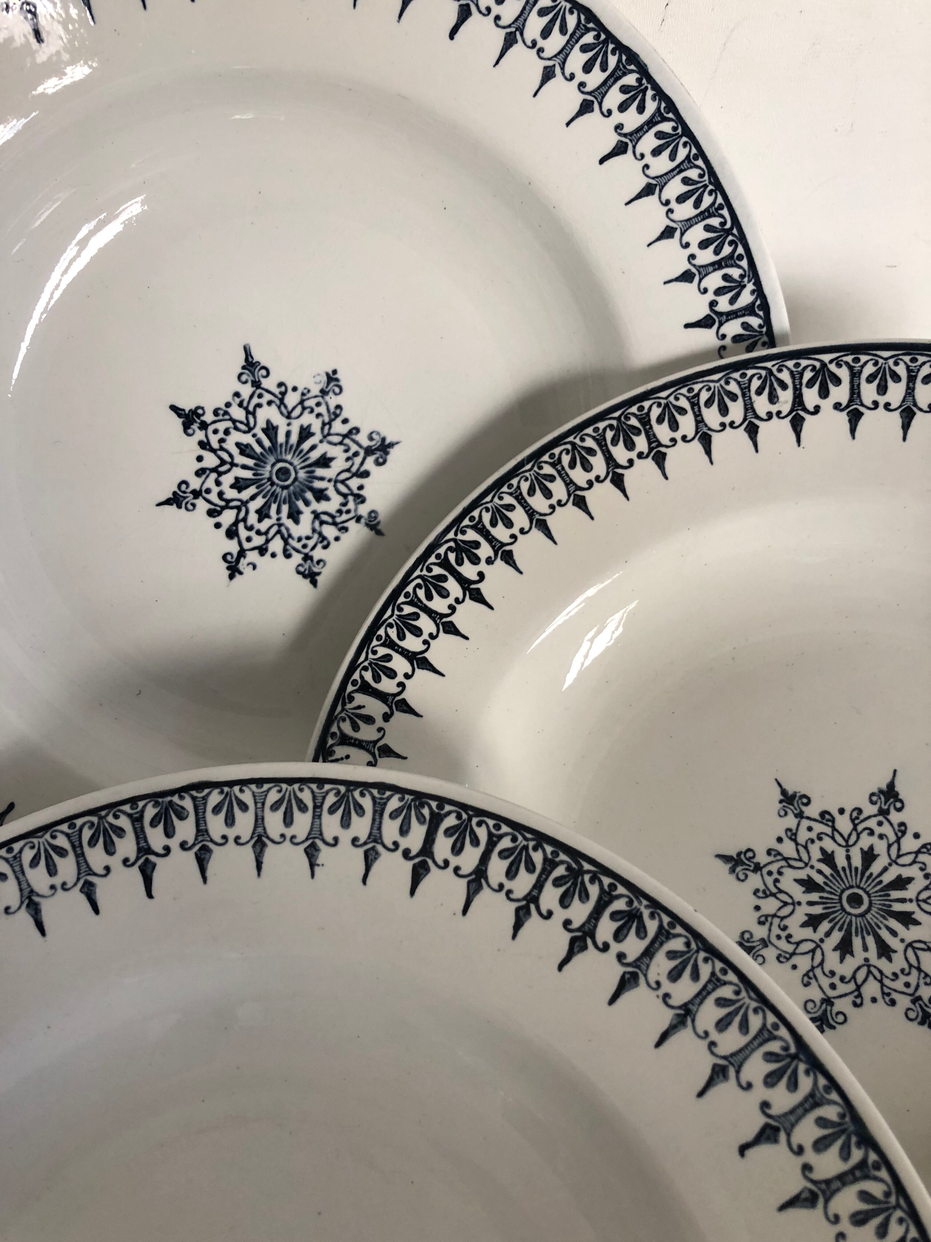 Three hollow plates Saint Amand - Primax