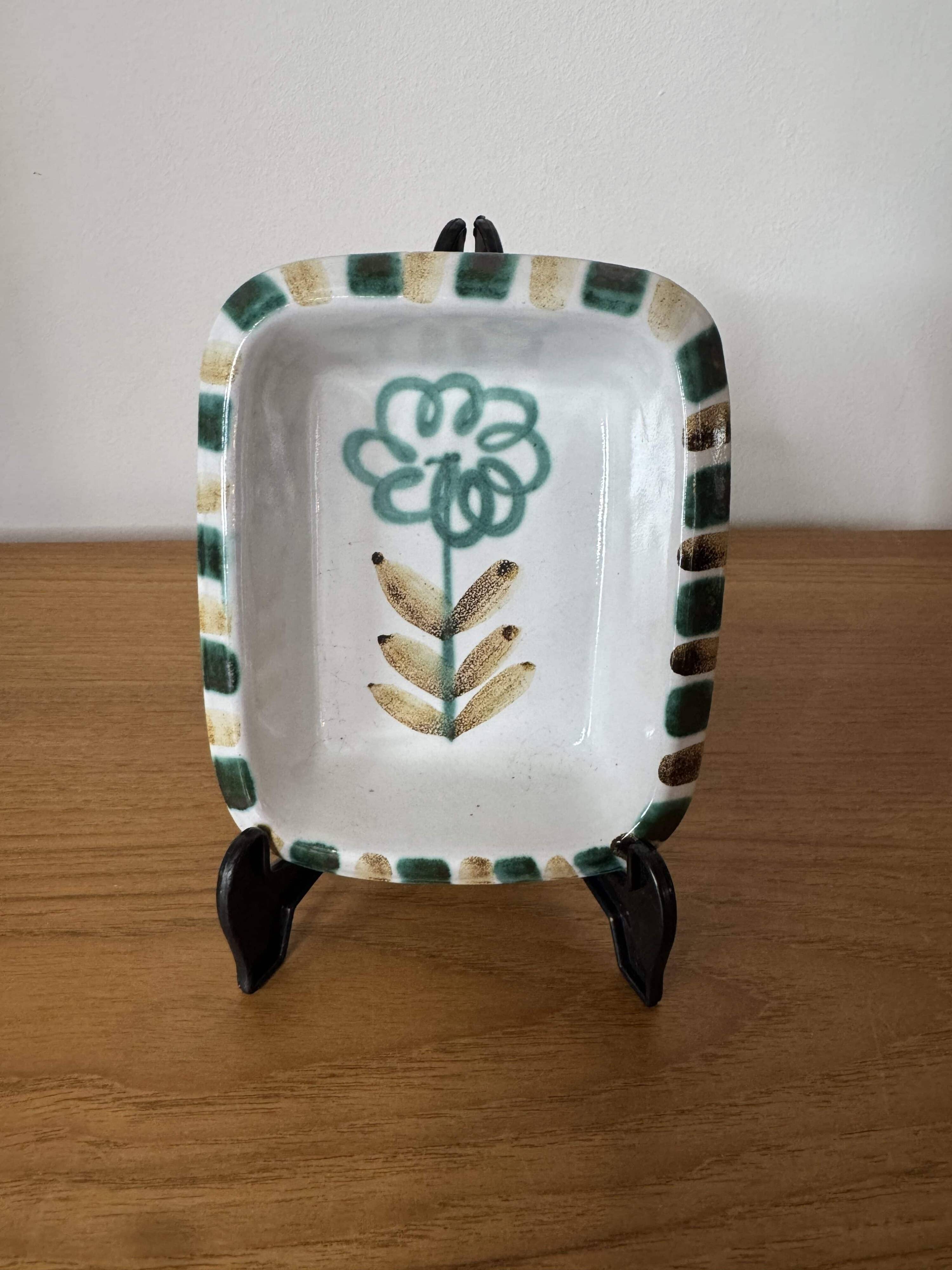 Ceramic pocket emptier by Robert Picault – Stylized flower motif