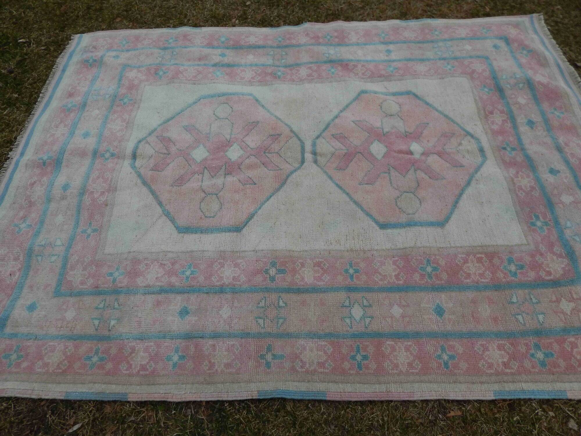 Vintage Turkish handmade rug 151x205 cm