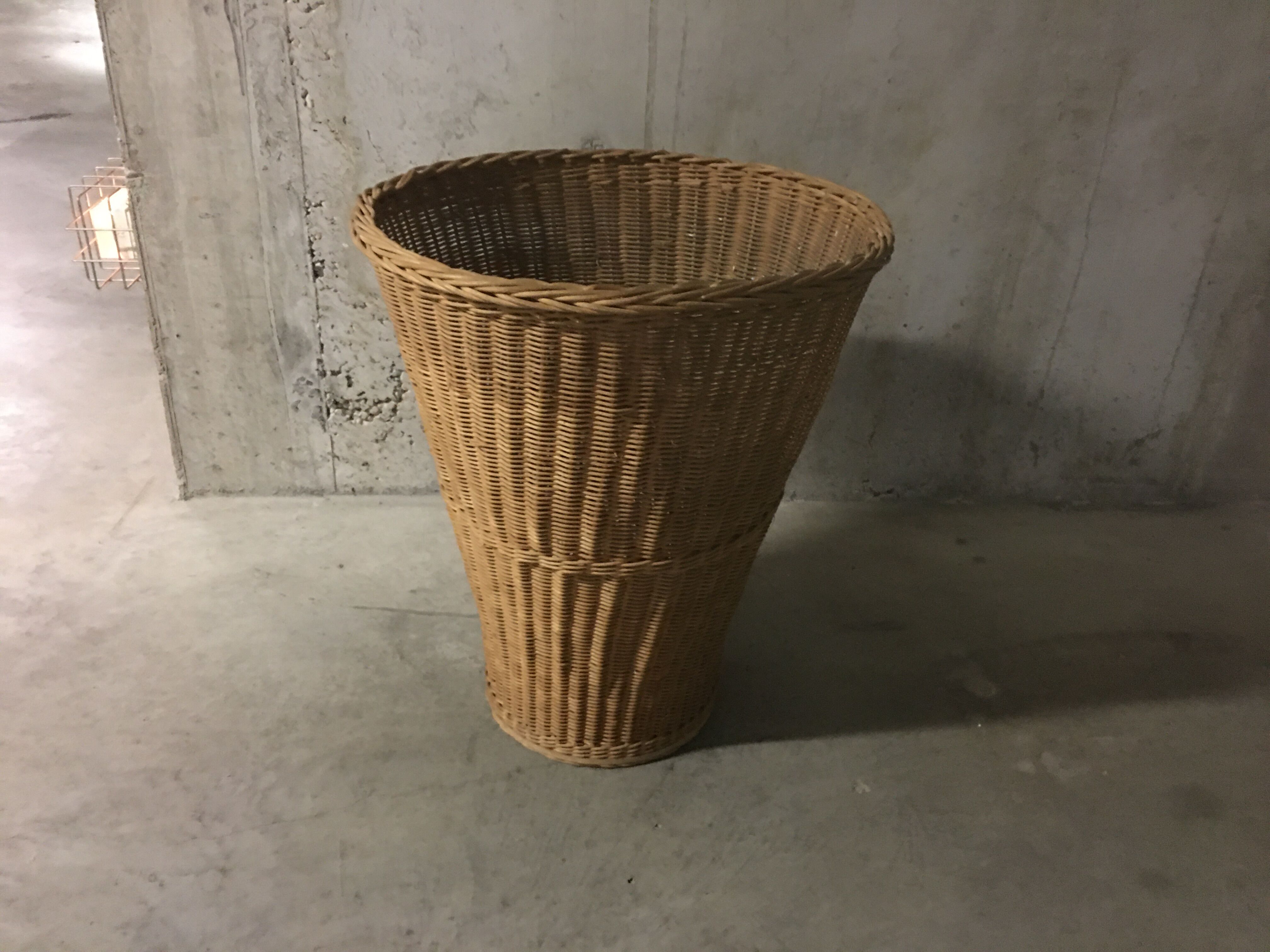 Wicker basket