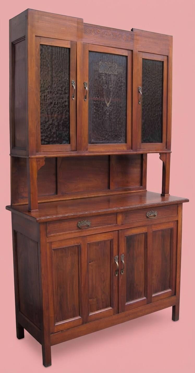 Large Art Nouveau walnut buffet