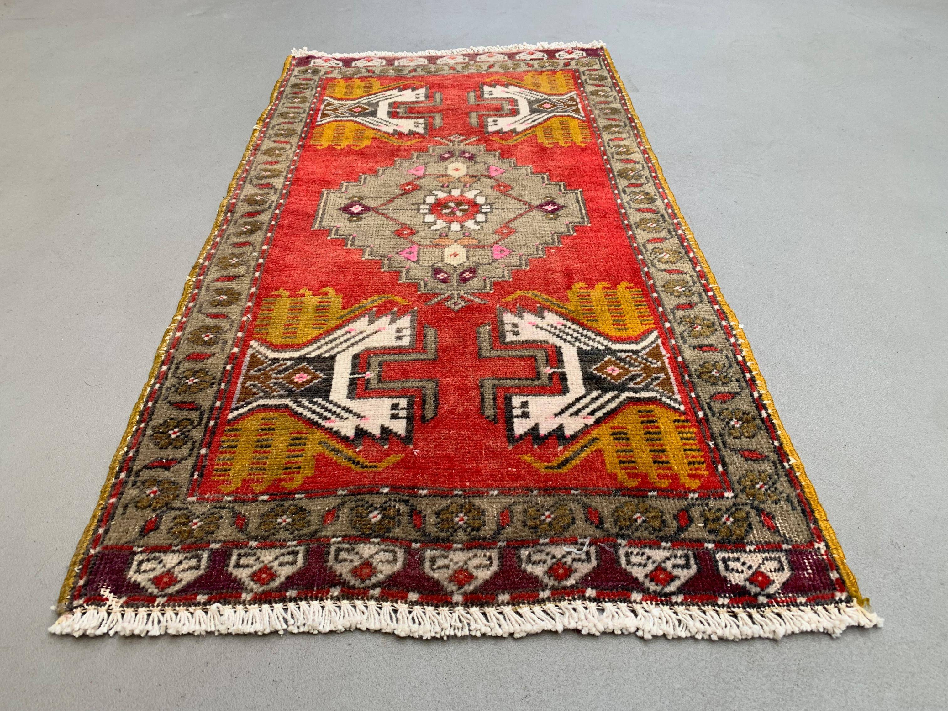 Small Vintage Turkish Rug 96x48 cm, Short Runner, Tribal, Shabby, Mini Carpet
