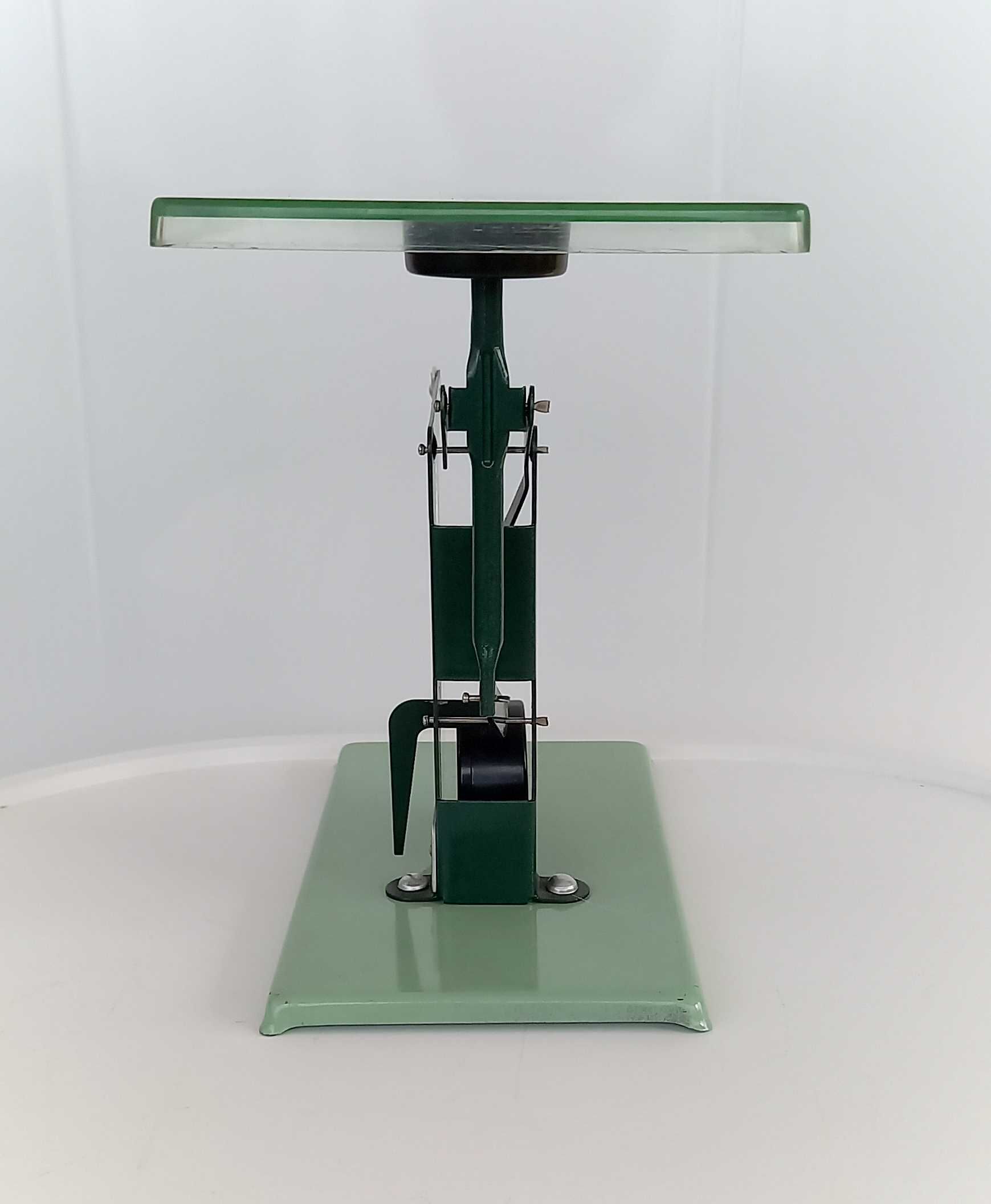 Vintage posso balance letter weighs