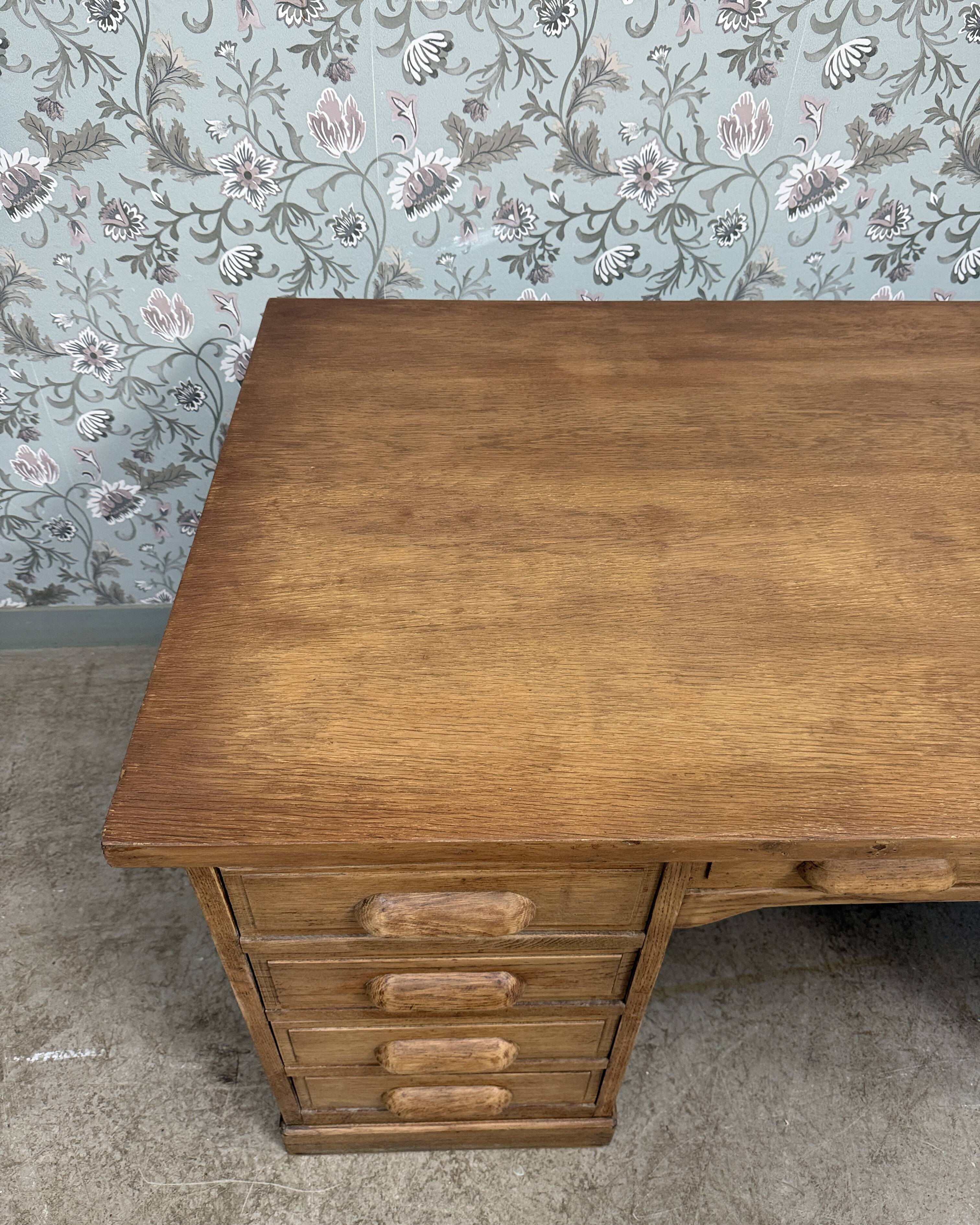 Bureau de ministre en chêne (rénové)