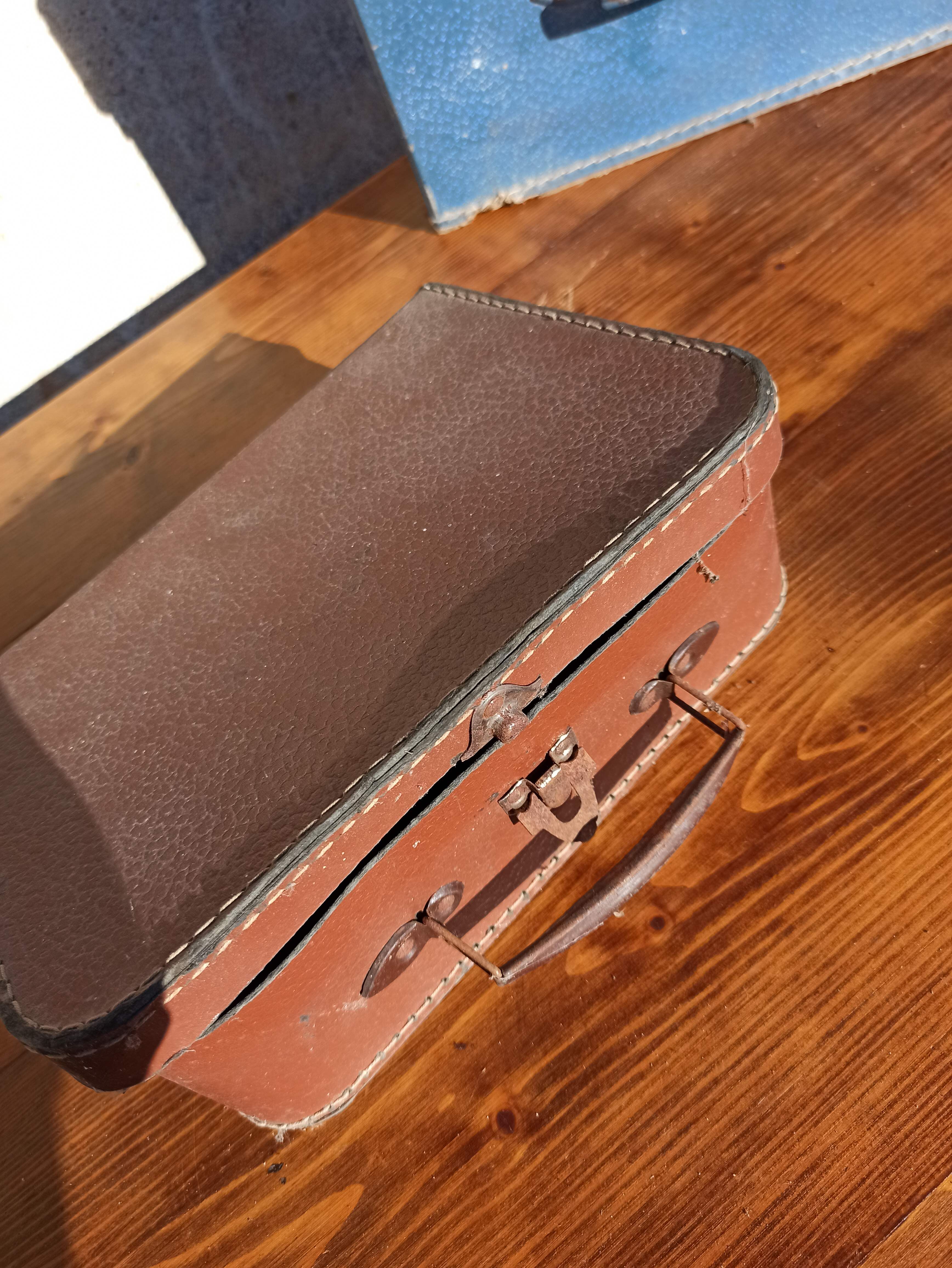 Set of 3 old cardboard suitcases