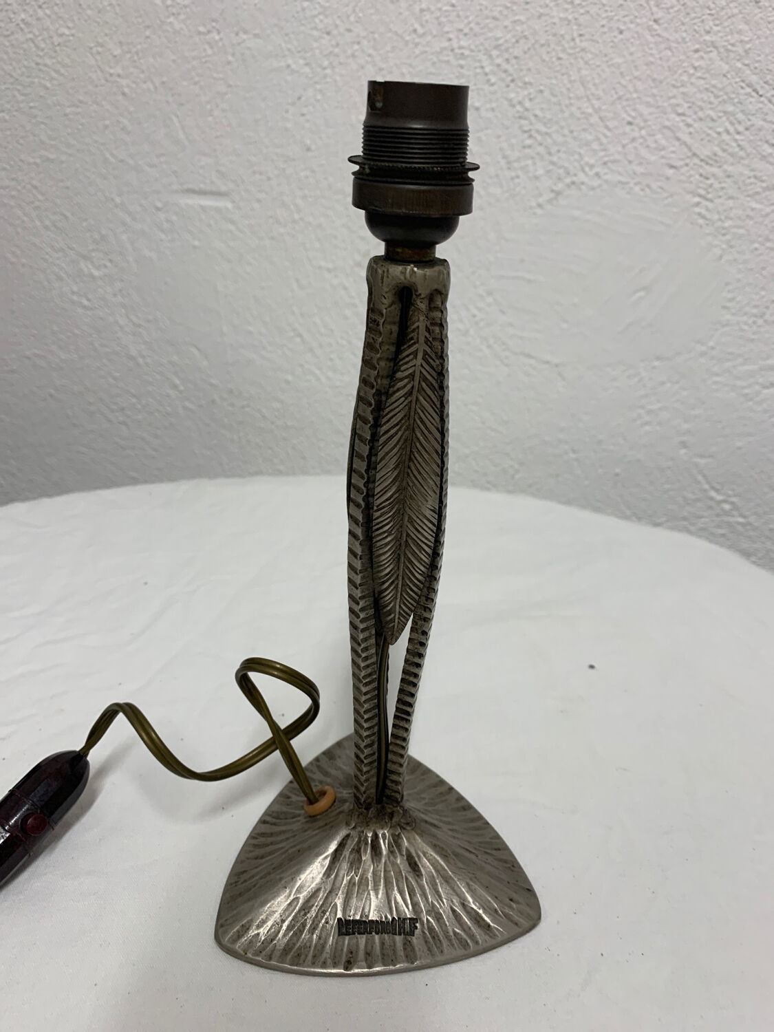 Art Deco Lamp Foot Leaf Pattern
