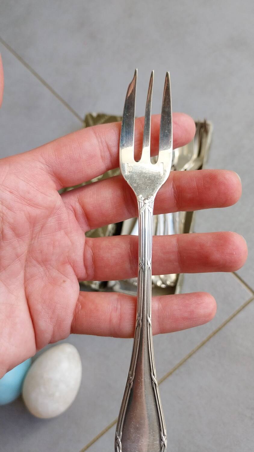 12 oyster forks Christofle