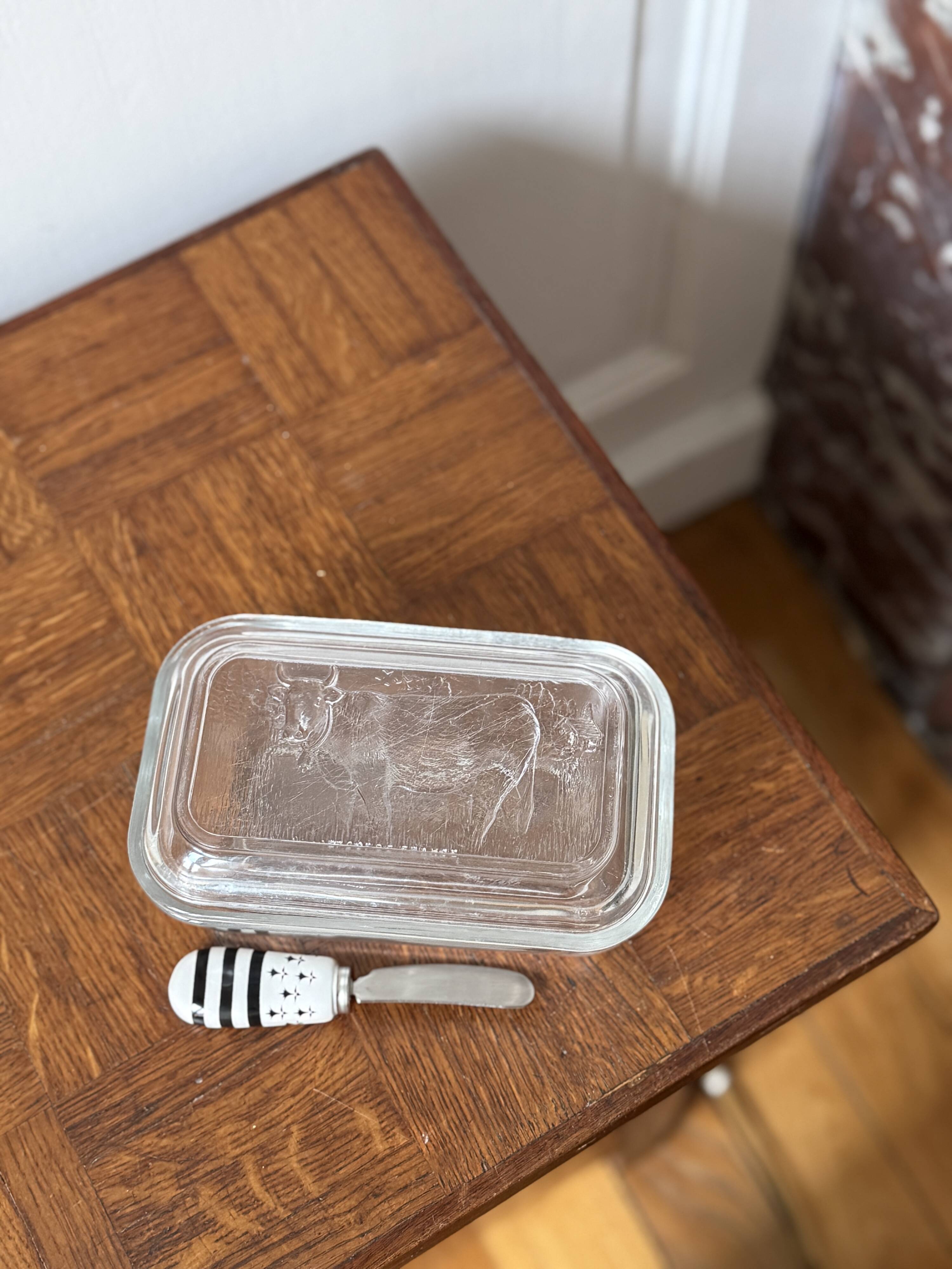 Luminarc butter dish France