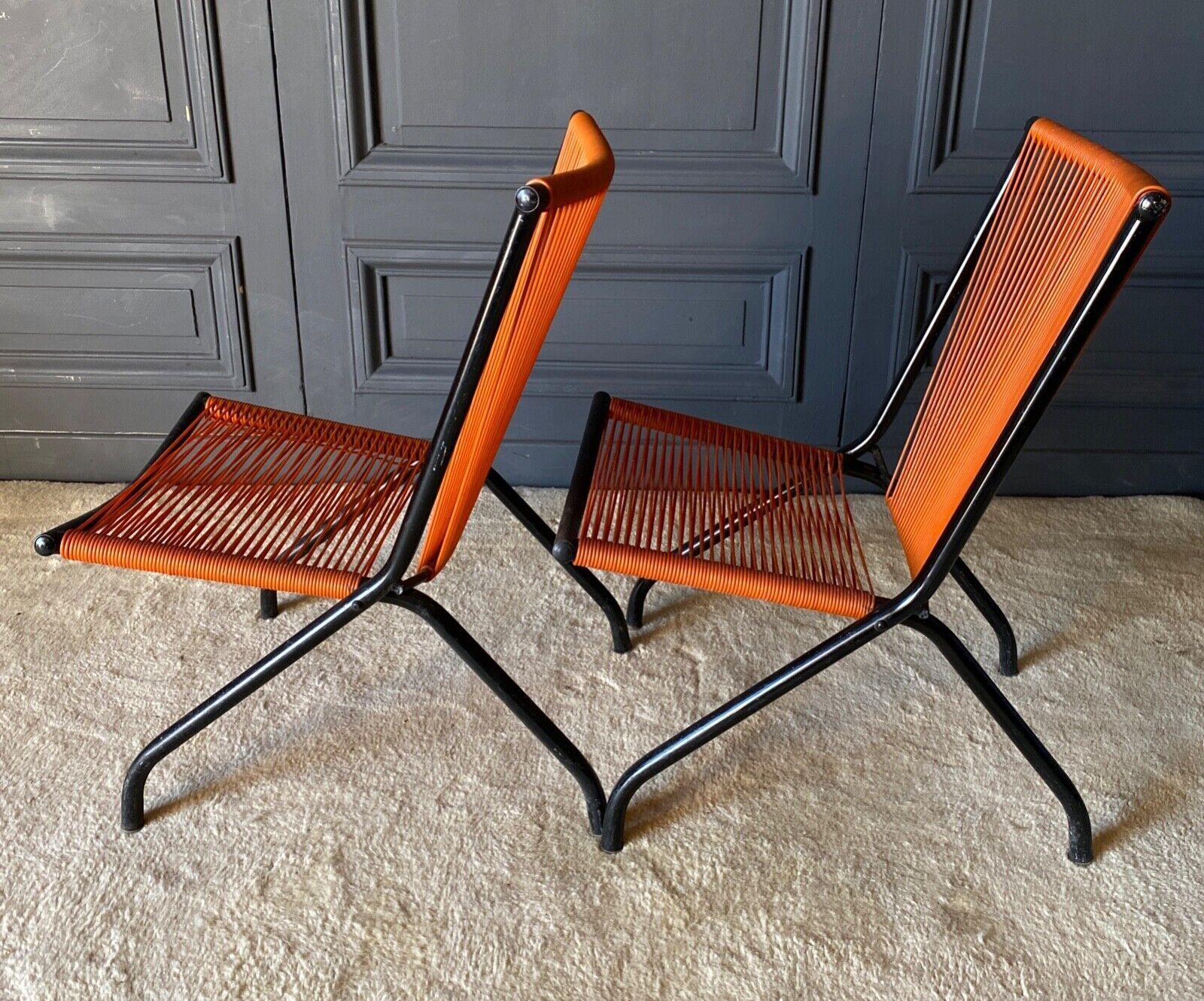 Suite of 4 folding armchairs scoubidou red and tubular black 1960