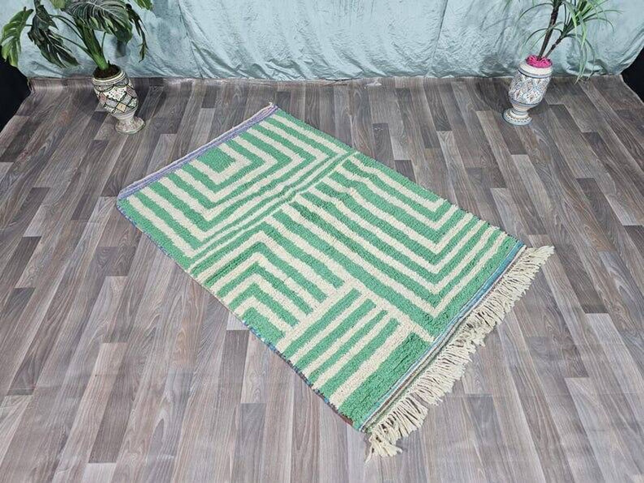 Handmade natural wool rug, size 140 x 260 cm.