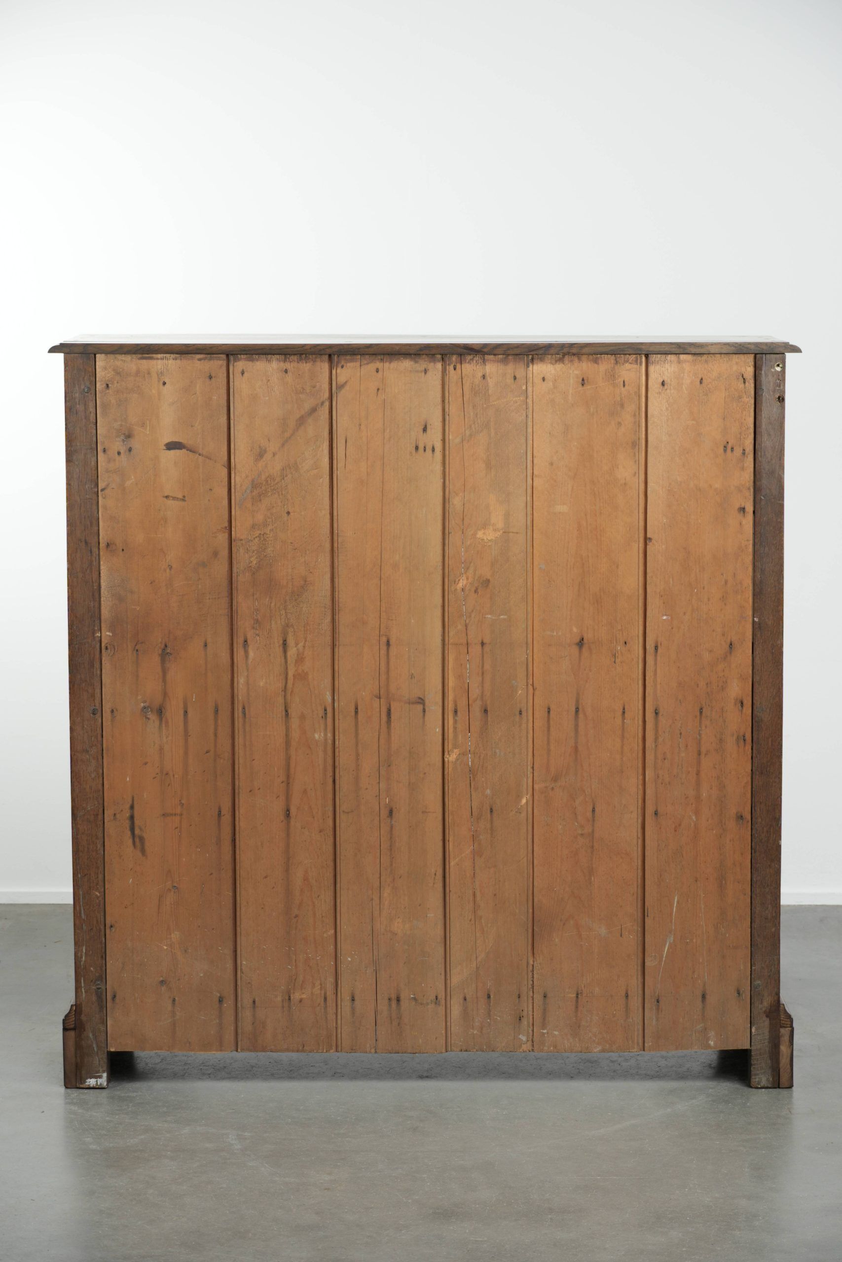 Antique English oak bookcase / shelving unit from the mid-19th century