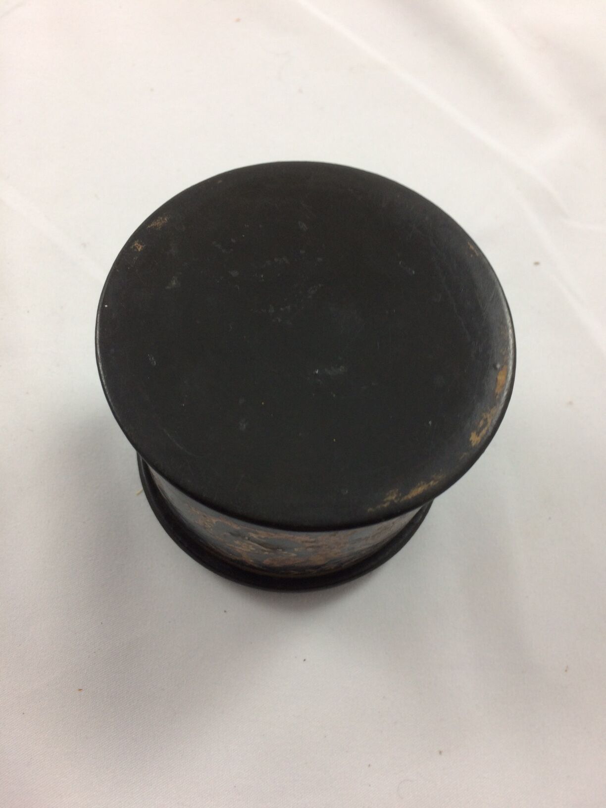 Napoleon III boiled cardboard round box