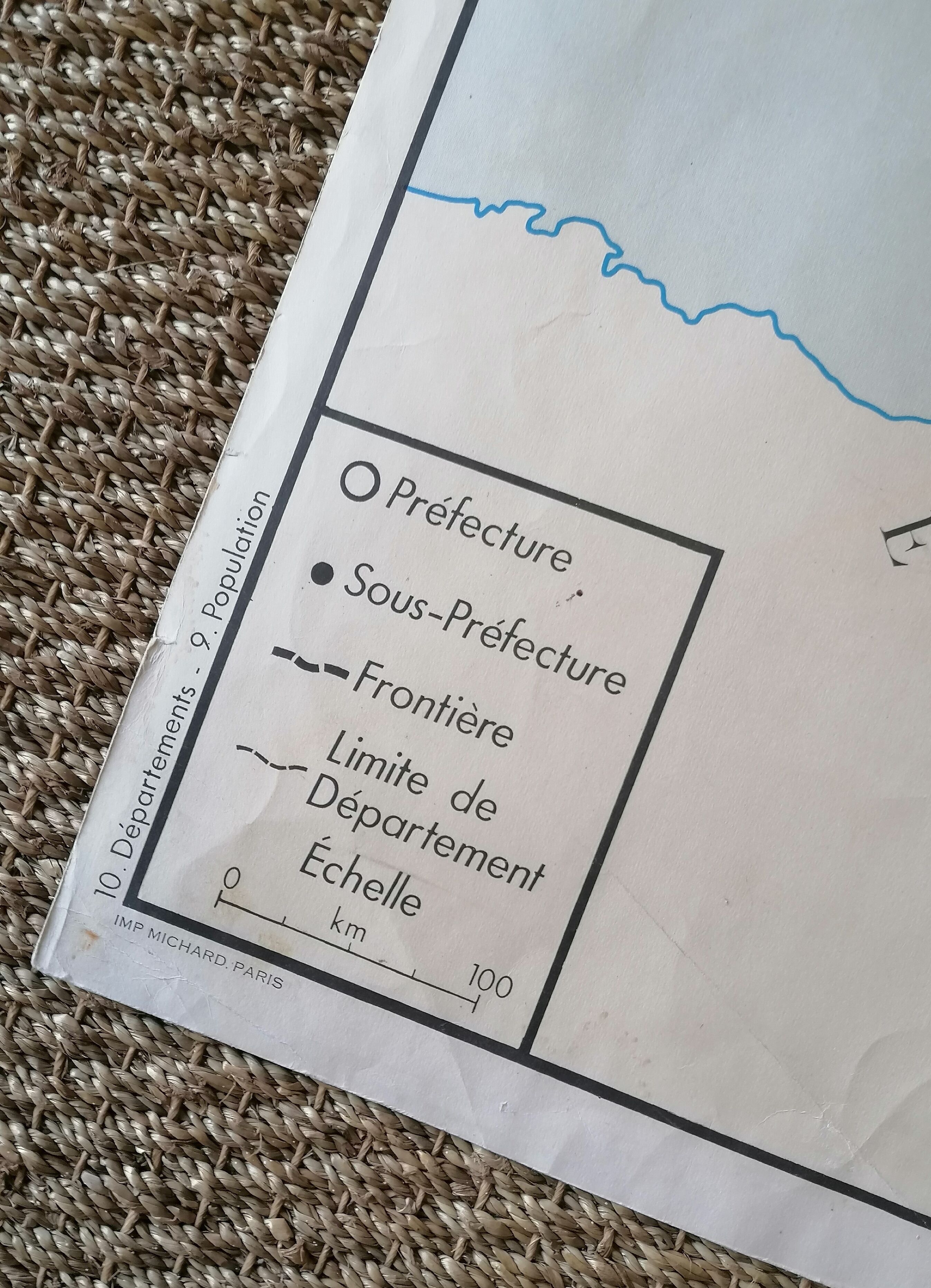 Old Rossignol Scolaire poster: La France - Départements et Population.