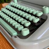Hermes media 3 typewriter green metallic Mint