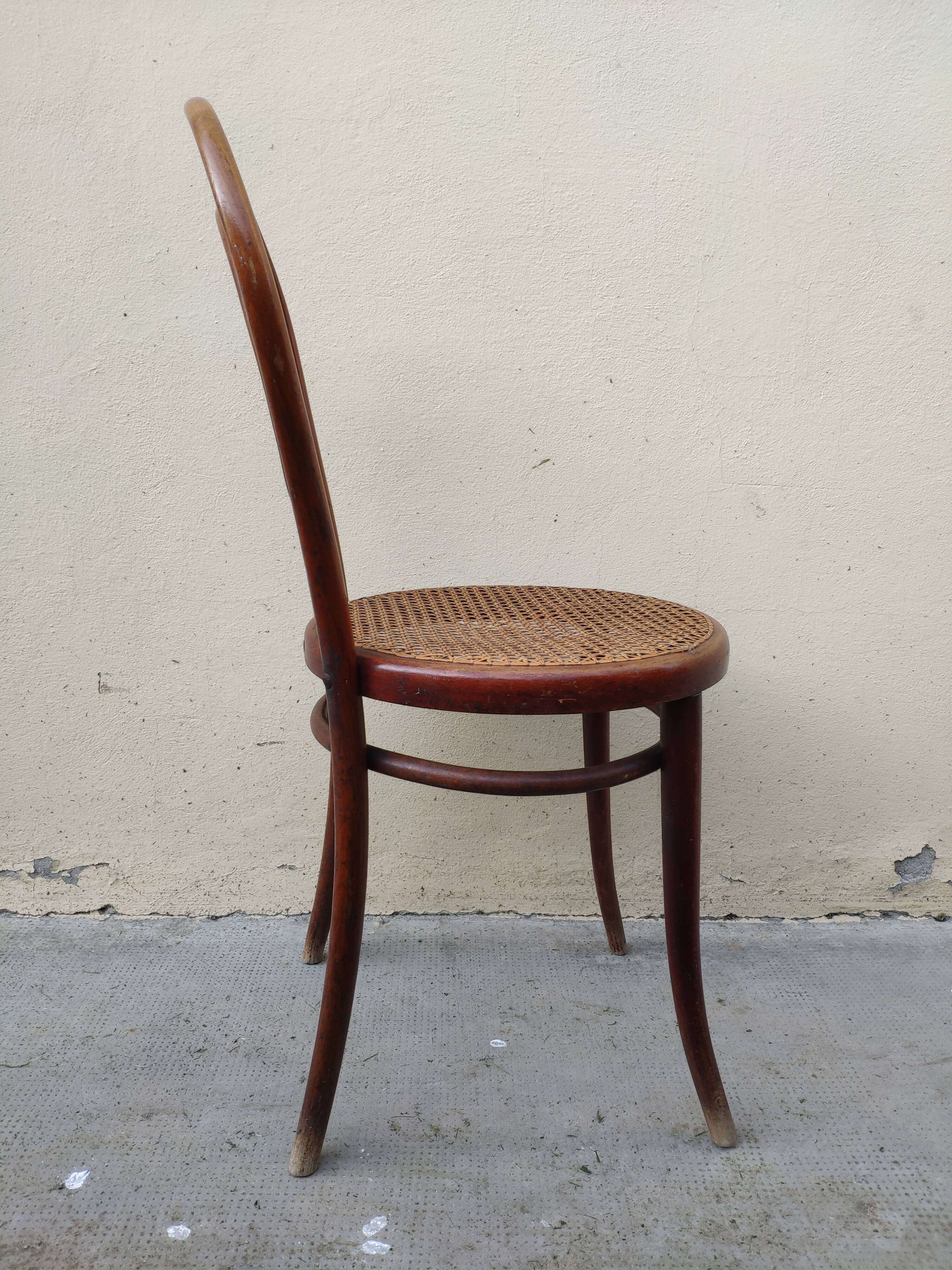 Pair of chairs Thonet n.  14 from 1861-1865, marked with a 1A label and a sun print
