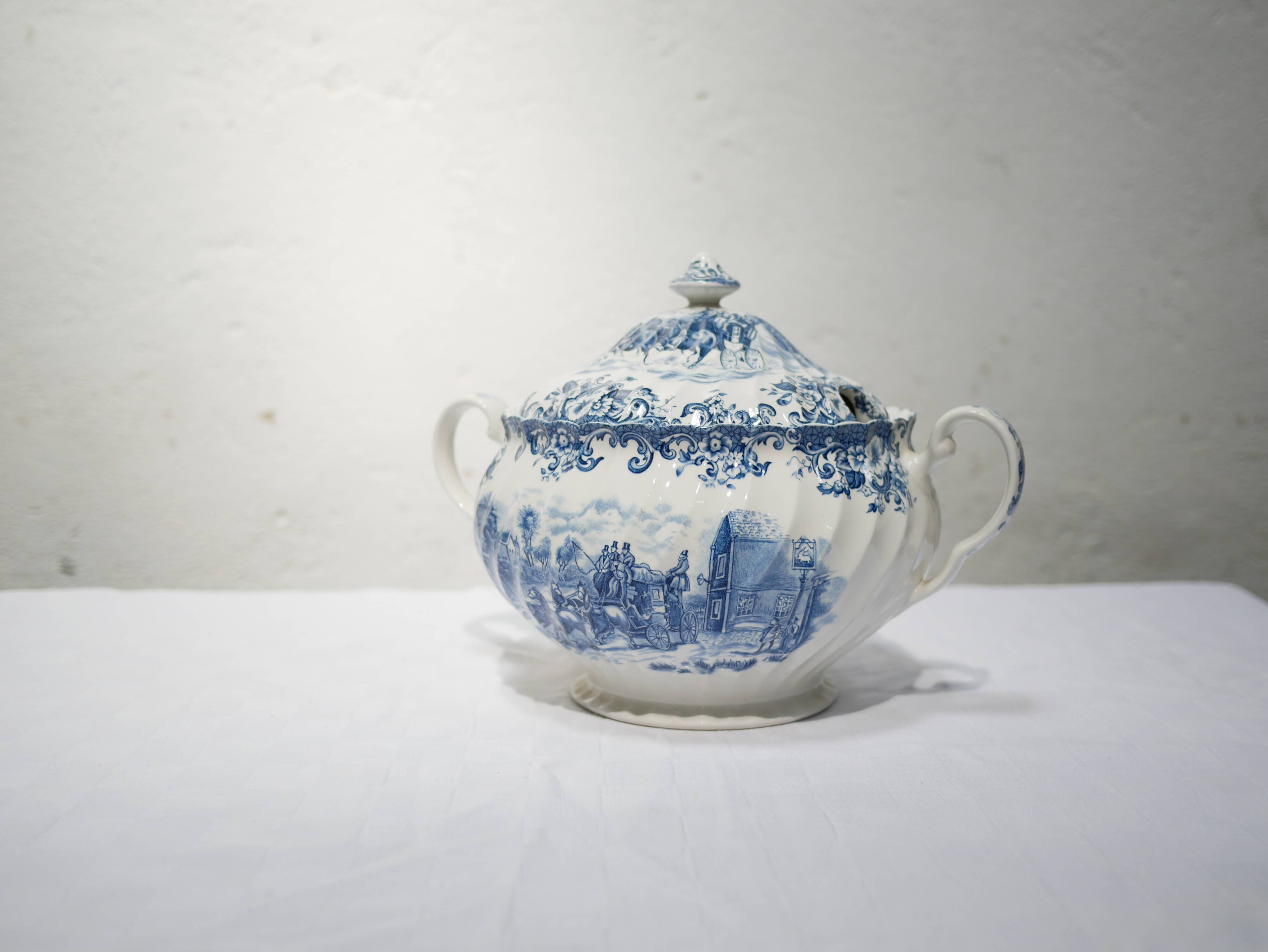 Vintage tureen by Johnson Bros, made in England