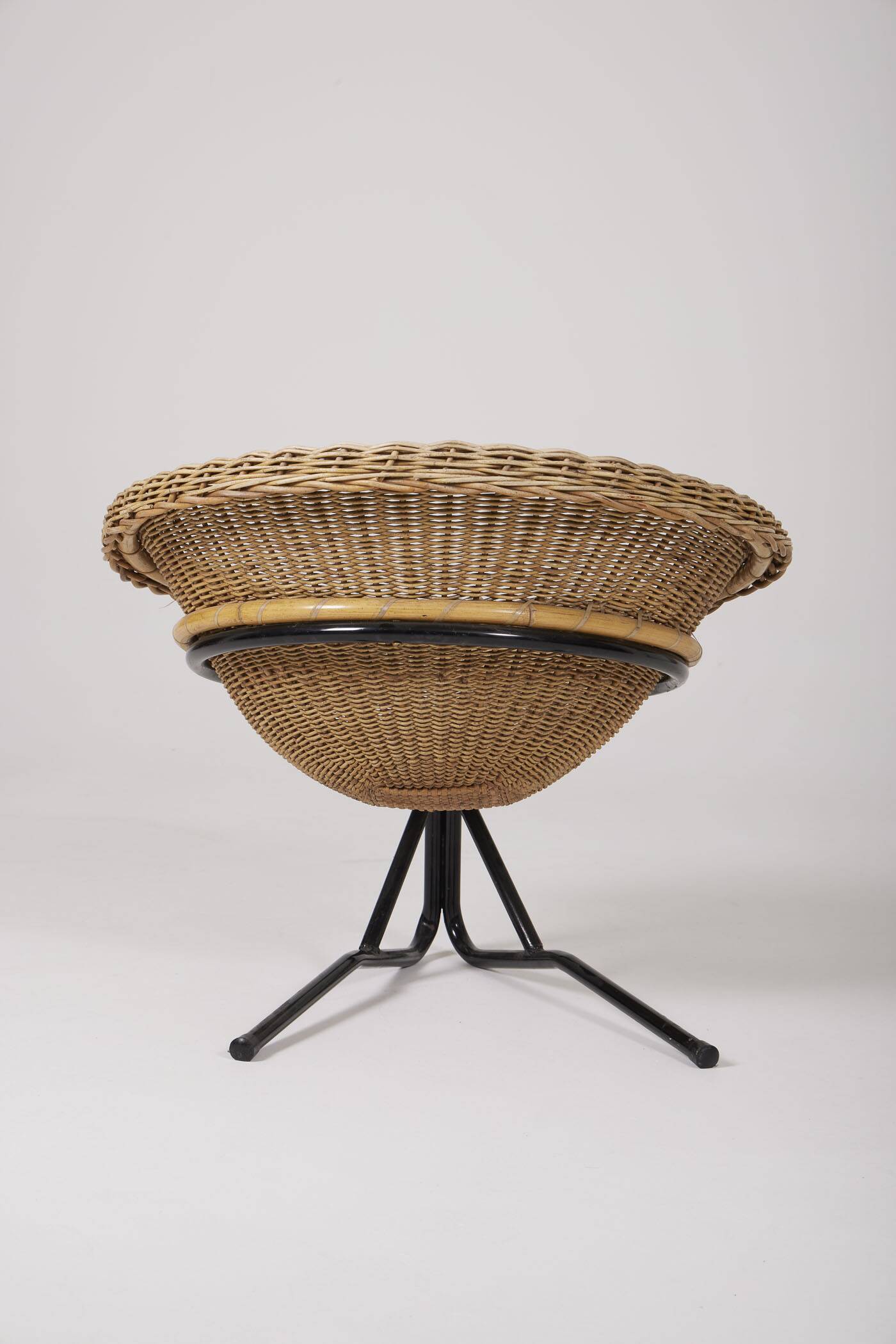 Arnold Bueno rattan and metal armchair by Mesquita