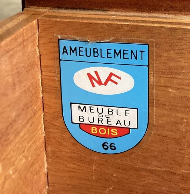 Burwood and Atlar desk