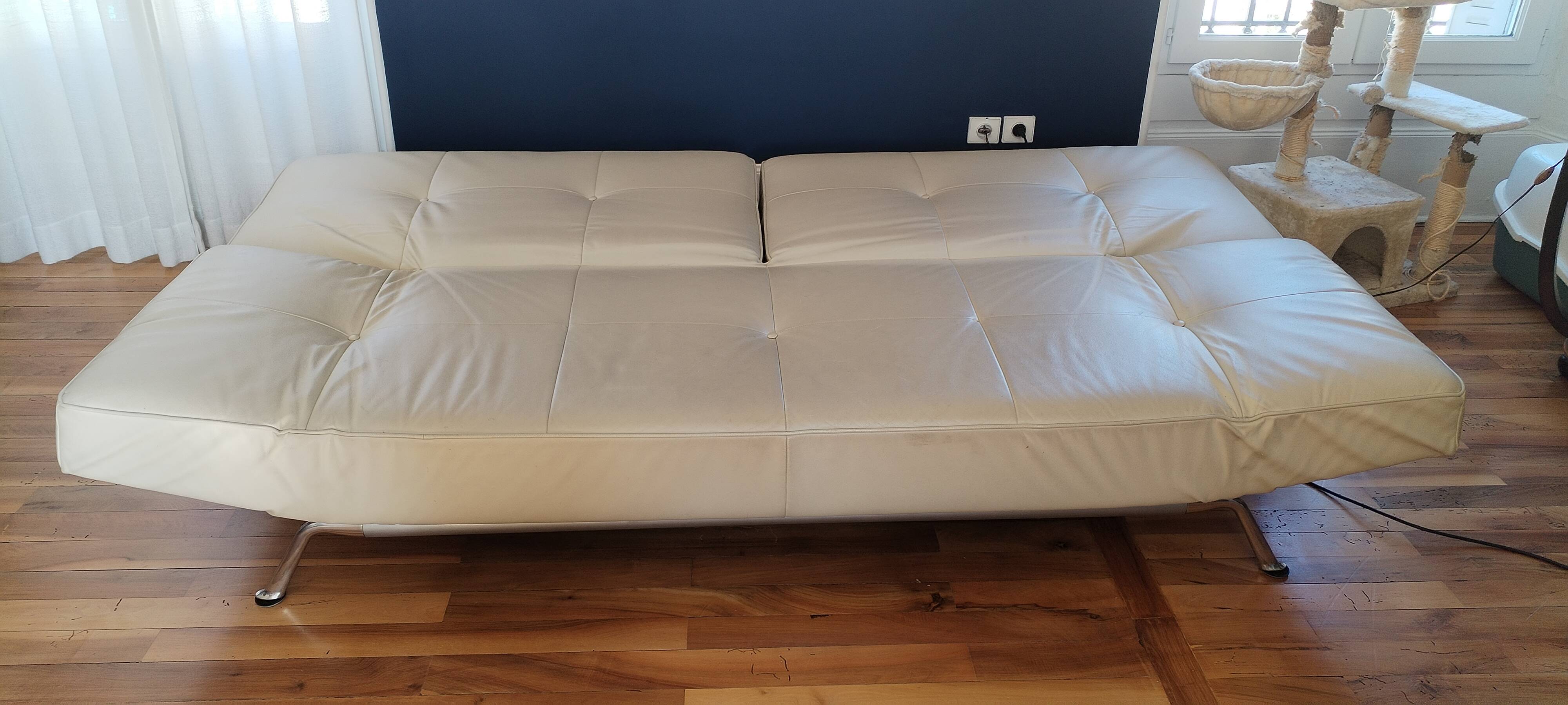 Canapé cuir beige smala de chezcinnz