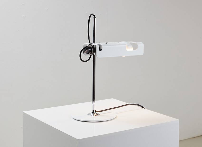 Lampe de table Spider Joe Colombo pour Oluce Italie 1965