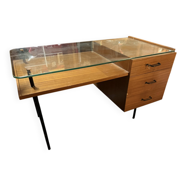 Bureau — Beyit