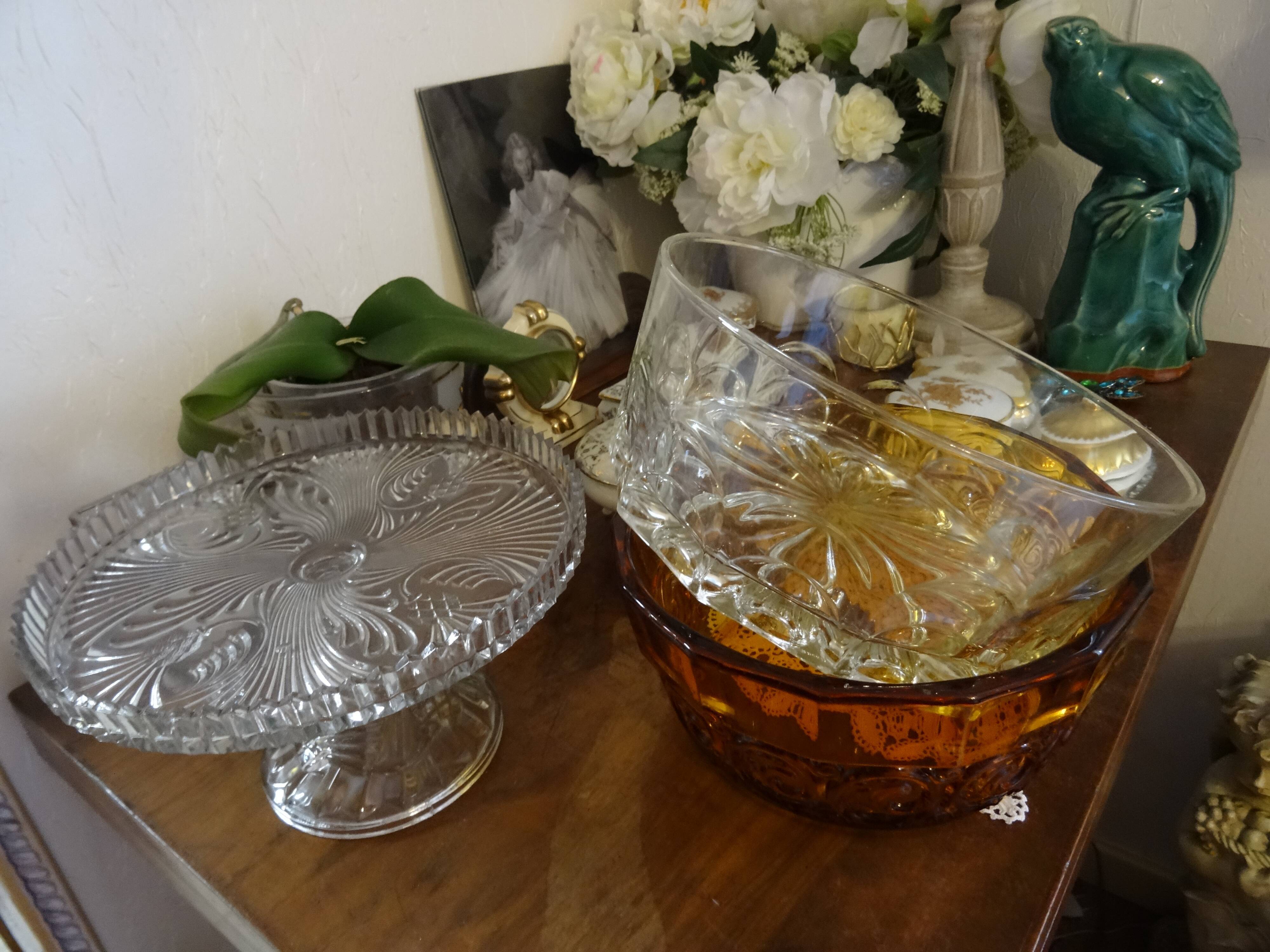 Art deco amber glass bowl