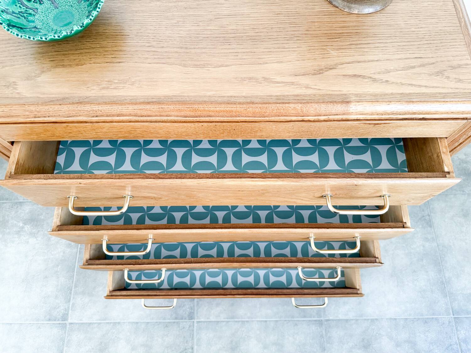 4-drawer chest of drawers, compass feet from the 50s
