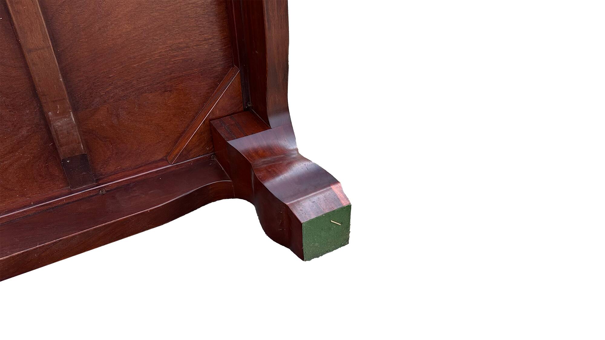 table in natural varnished quince wood