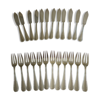 24 cutlery with silver metal fish