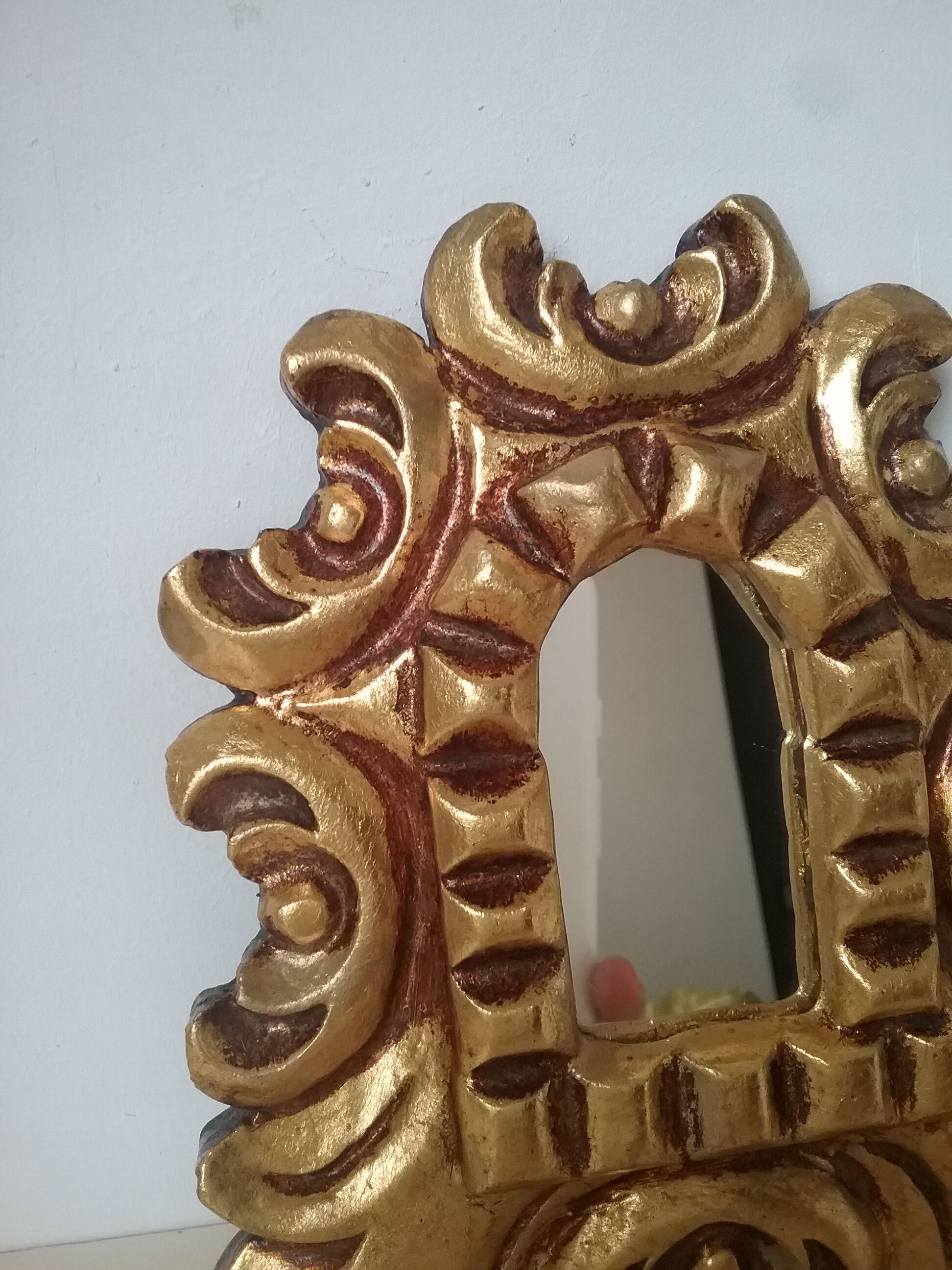 Wooden mirror - 15x13cm