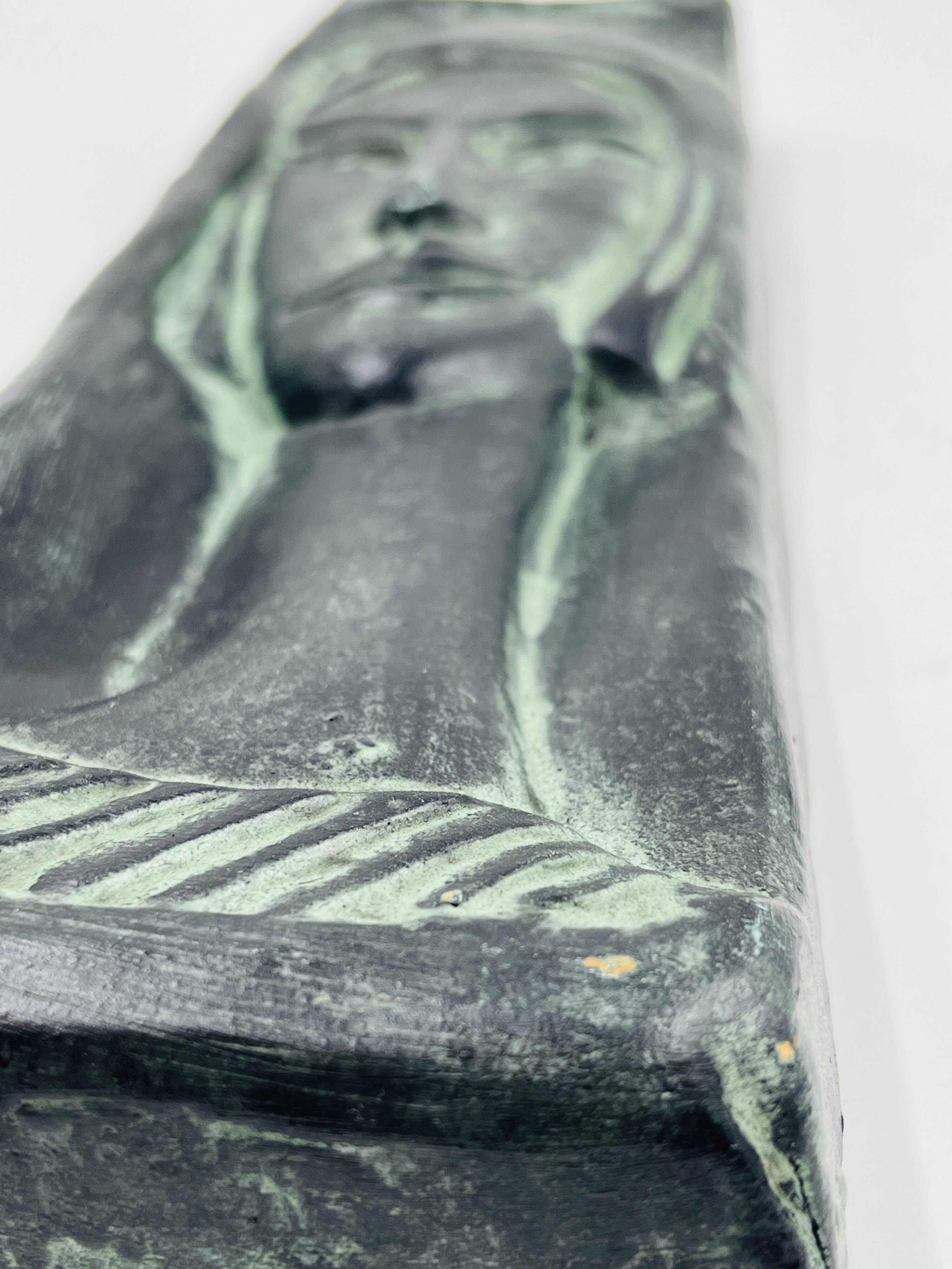 Ceramic woman in the Picasso style