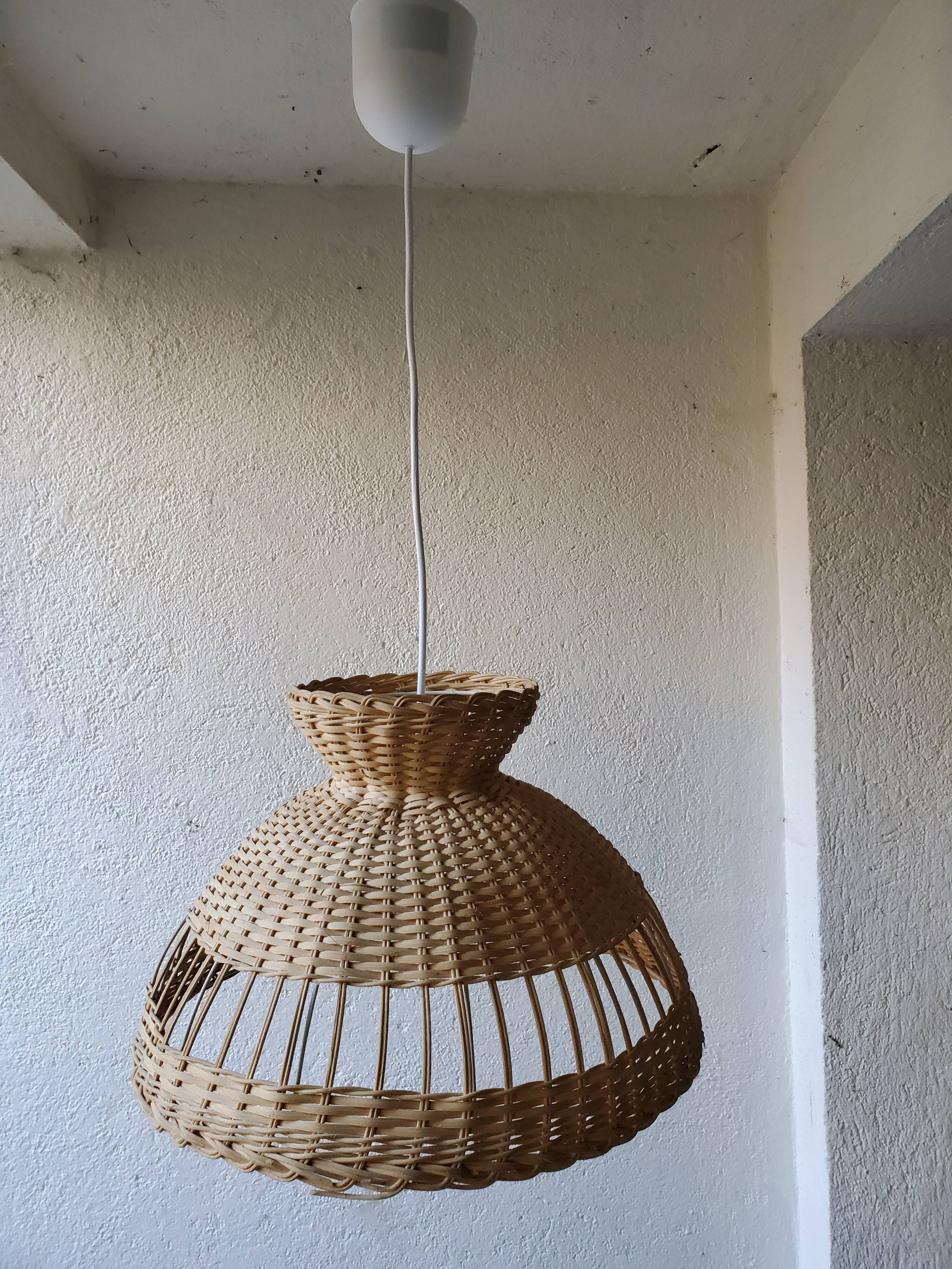 Rattan suspension