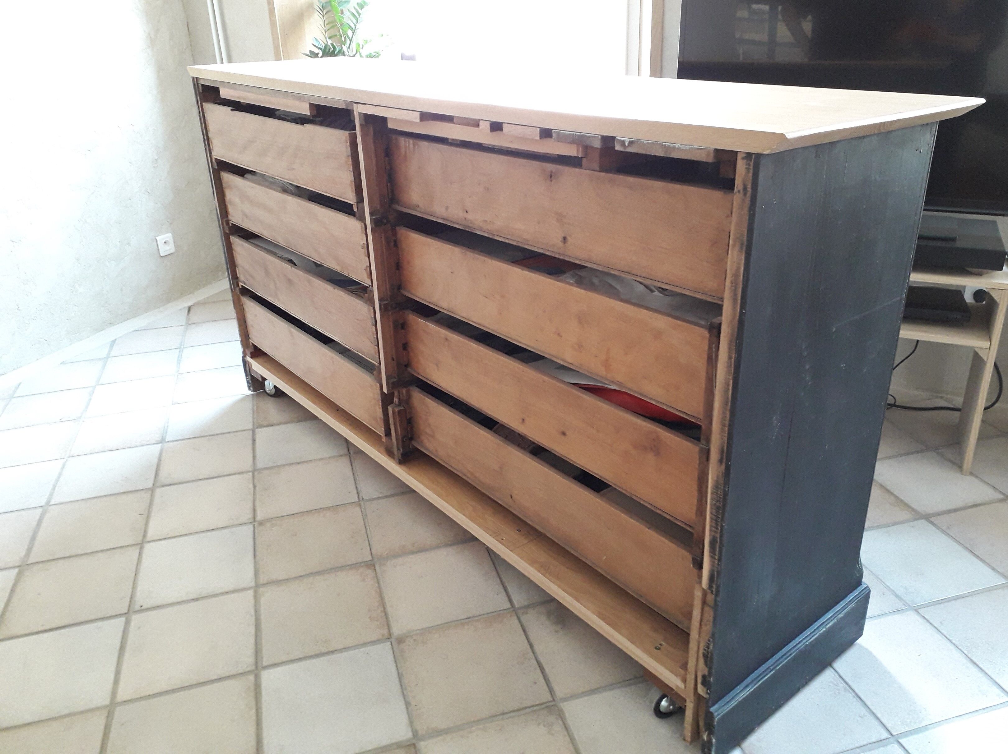 Furniture from craft to drawers