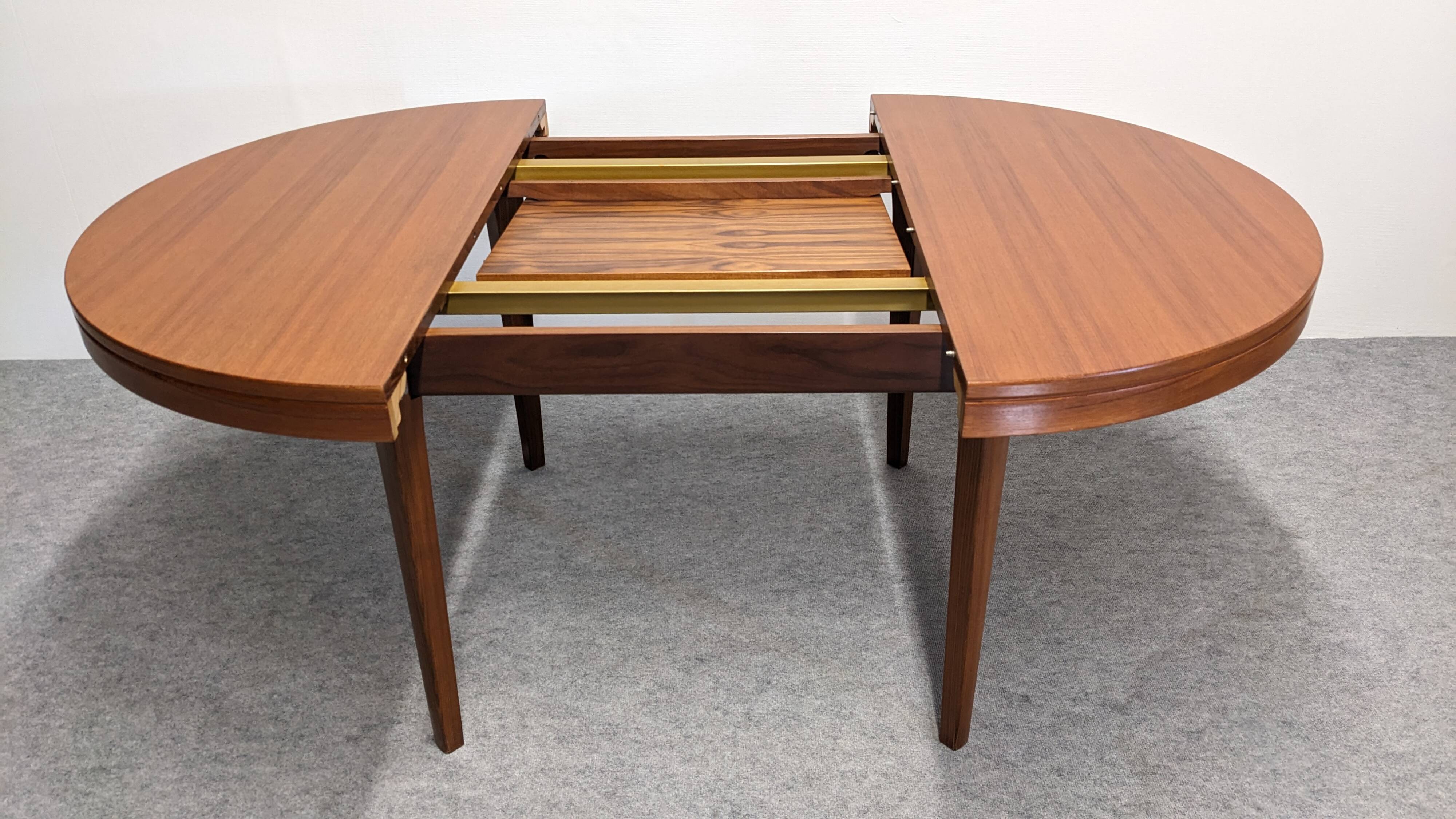 Table ronde extensible scandinave en teck années 60/70
