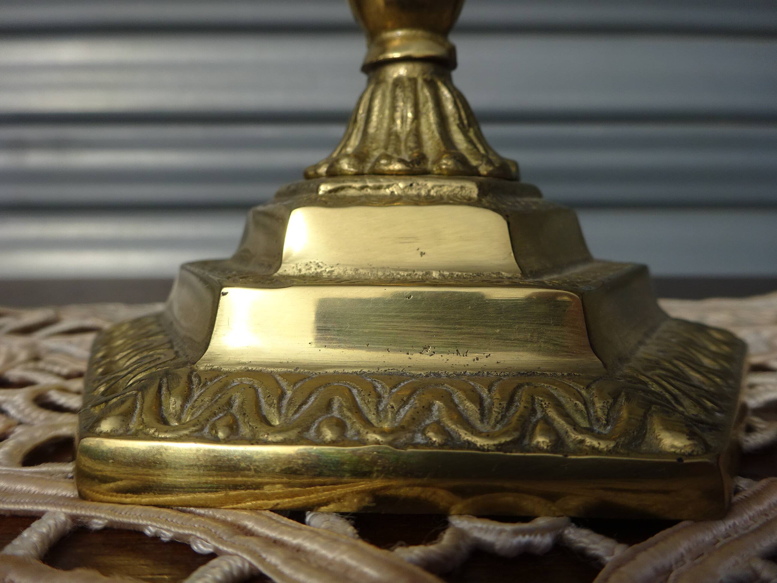 7-branch chandelier, in gilded brass, signed Wainberg.
