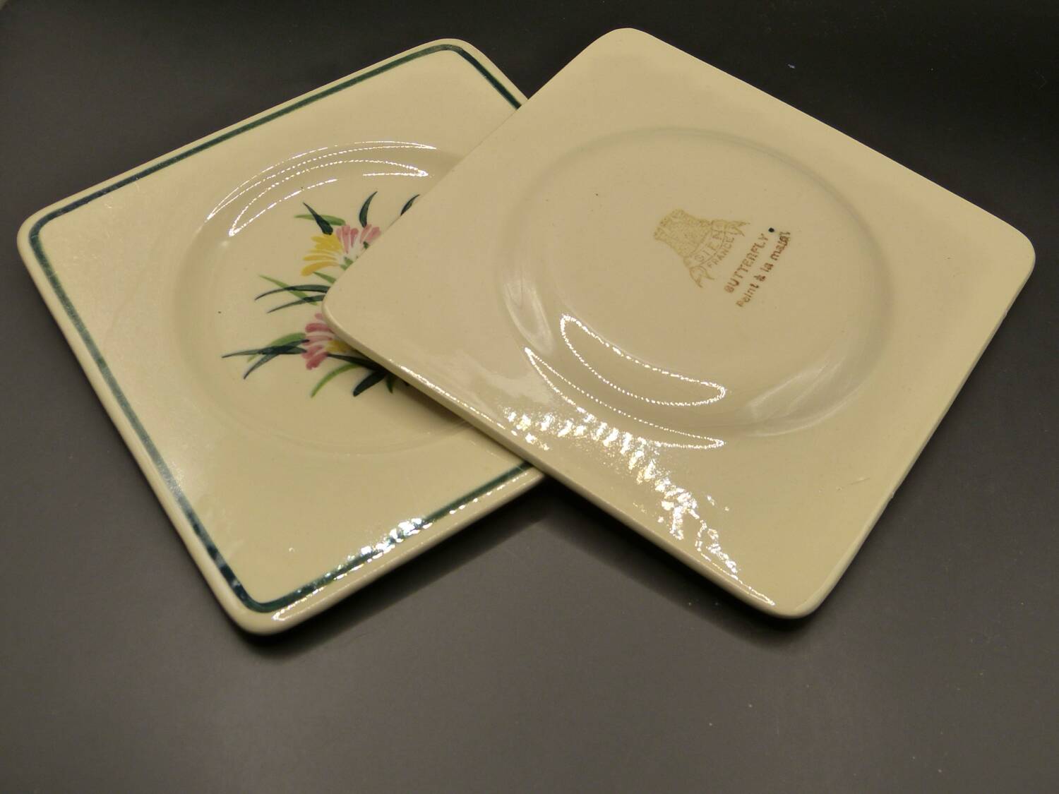 Cake service in Gien earthenware, Butterfly pattern, 1960s.