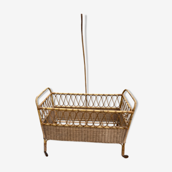 Wicker cot