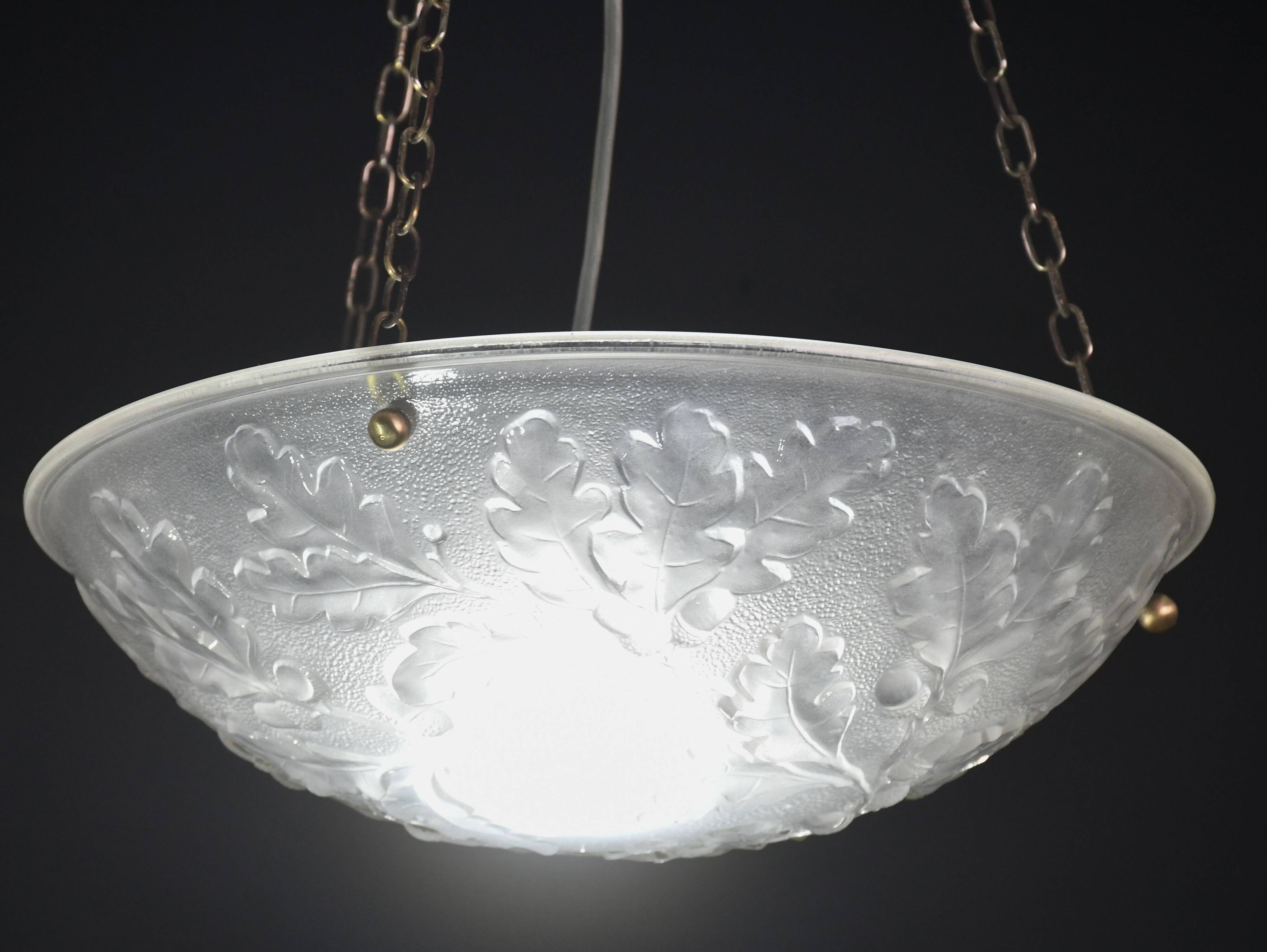 French Art Deco glass bowl pendant chandelier with floral pattern, 1950