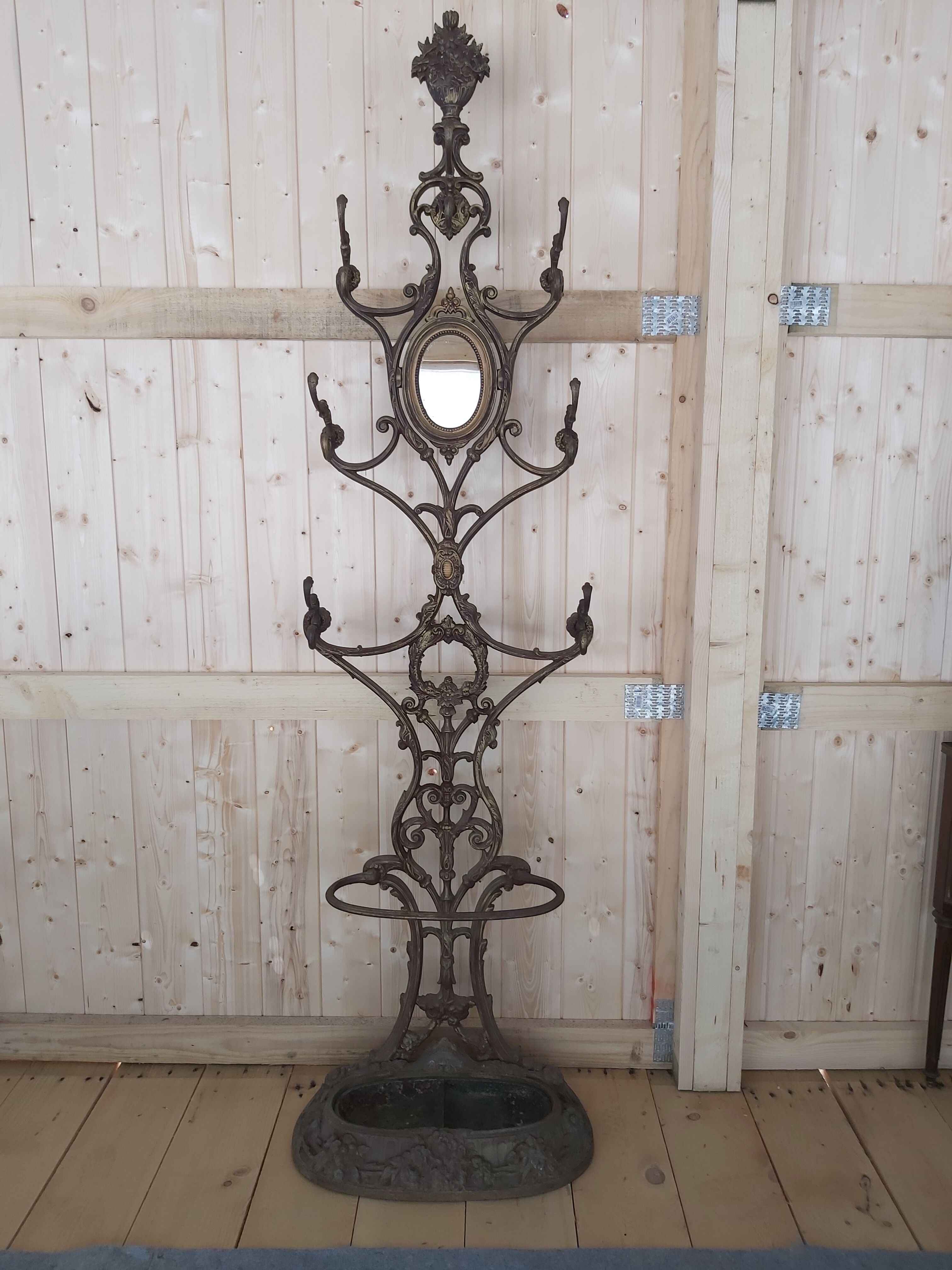 Cast iron coat rack Corneau F Charleville XIX th
