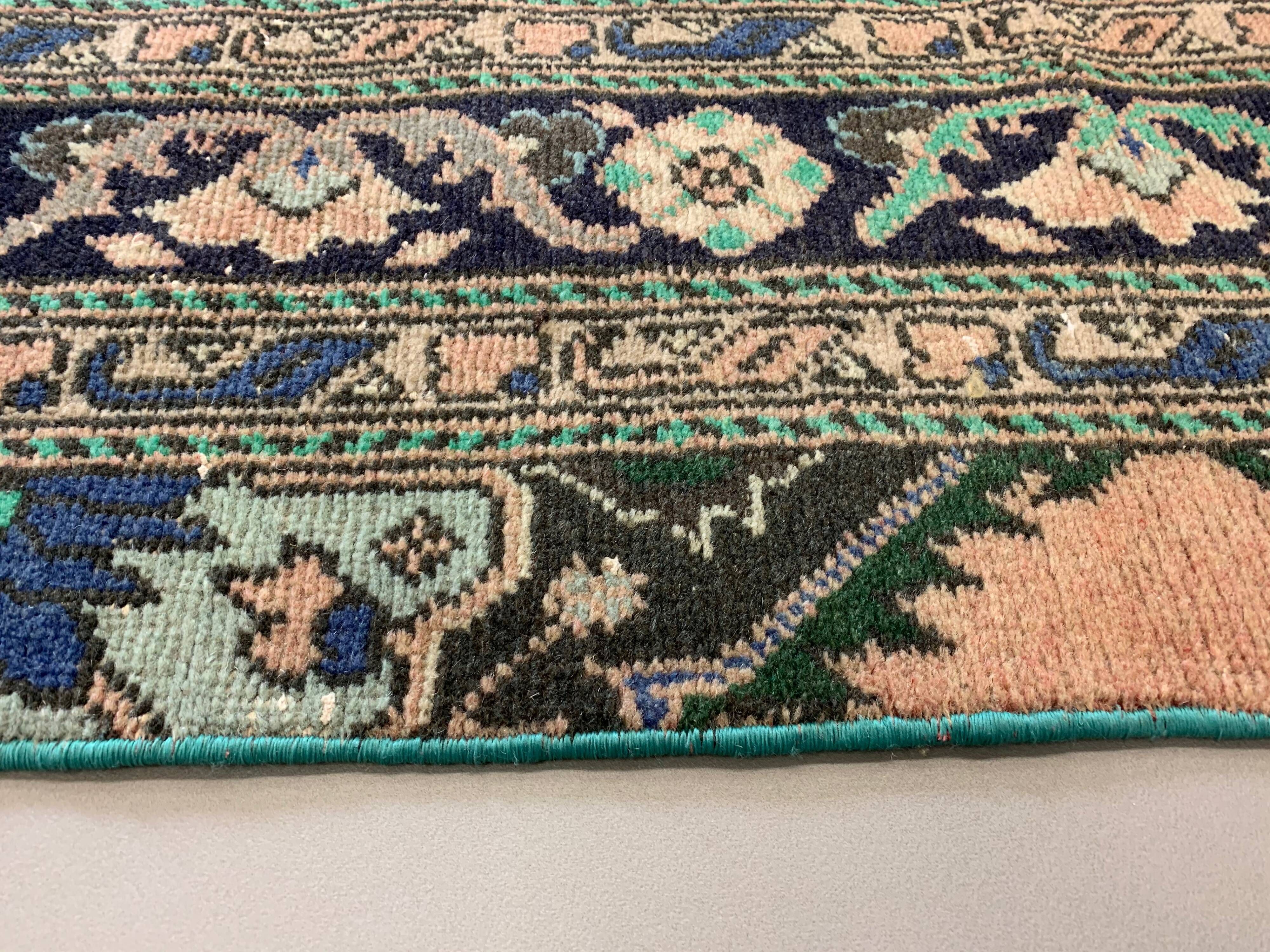Distressed Turkish Rug 115x68 cm Vintage Shabby, Tribal Red, Green, Brown Small