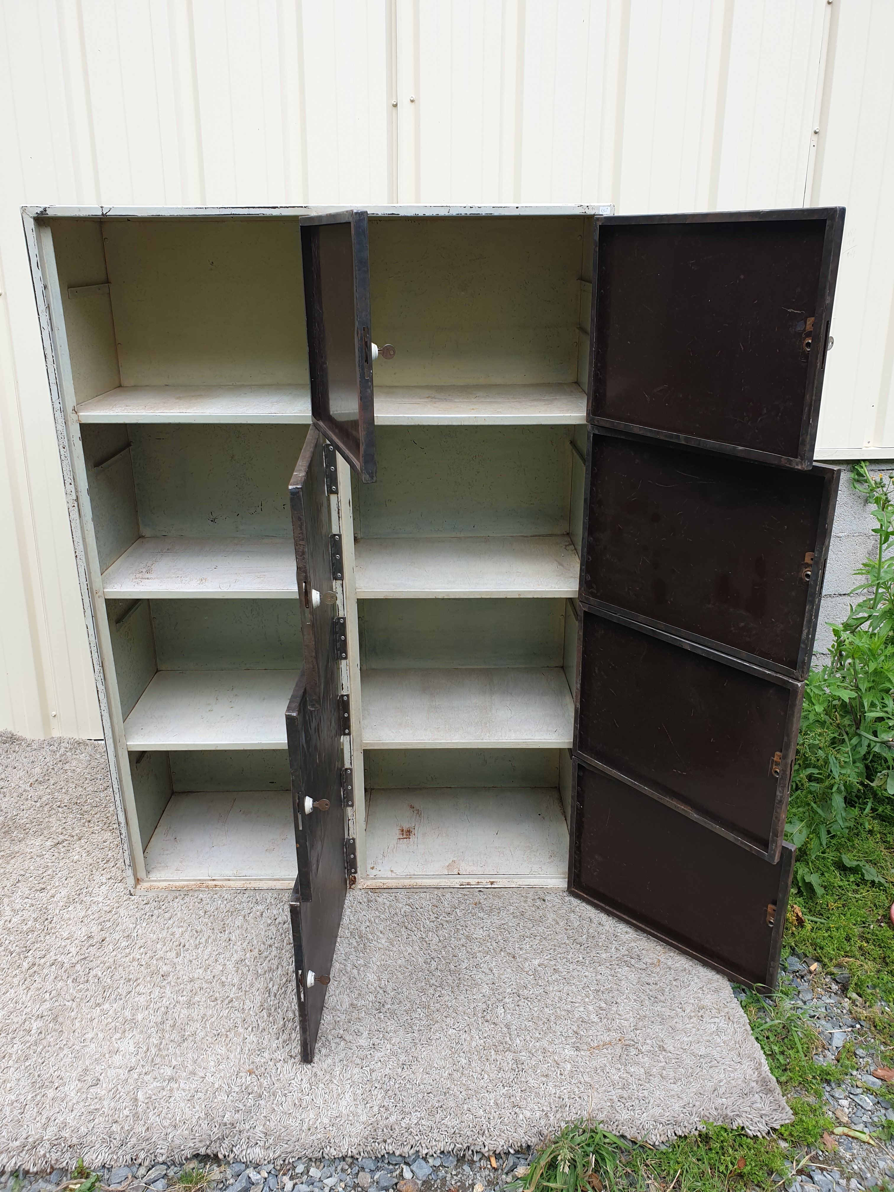 Workshop furniture 8 lockers