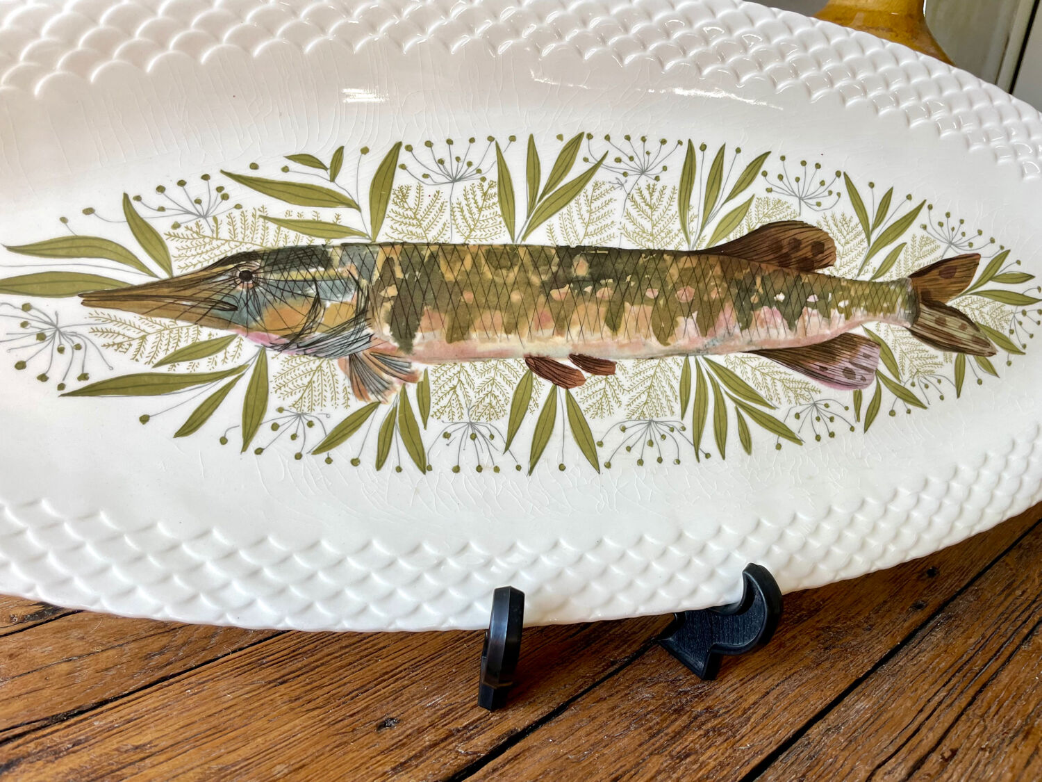Large fish platter with its sauce boat, annecy model, vintage gien.