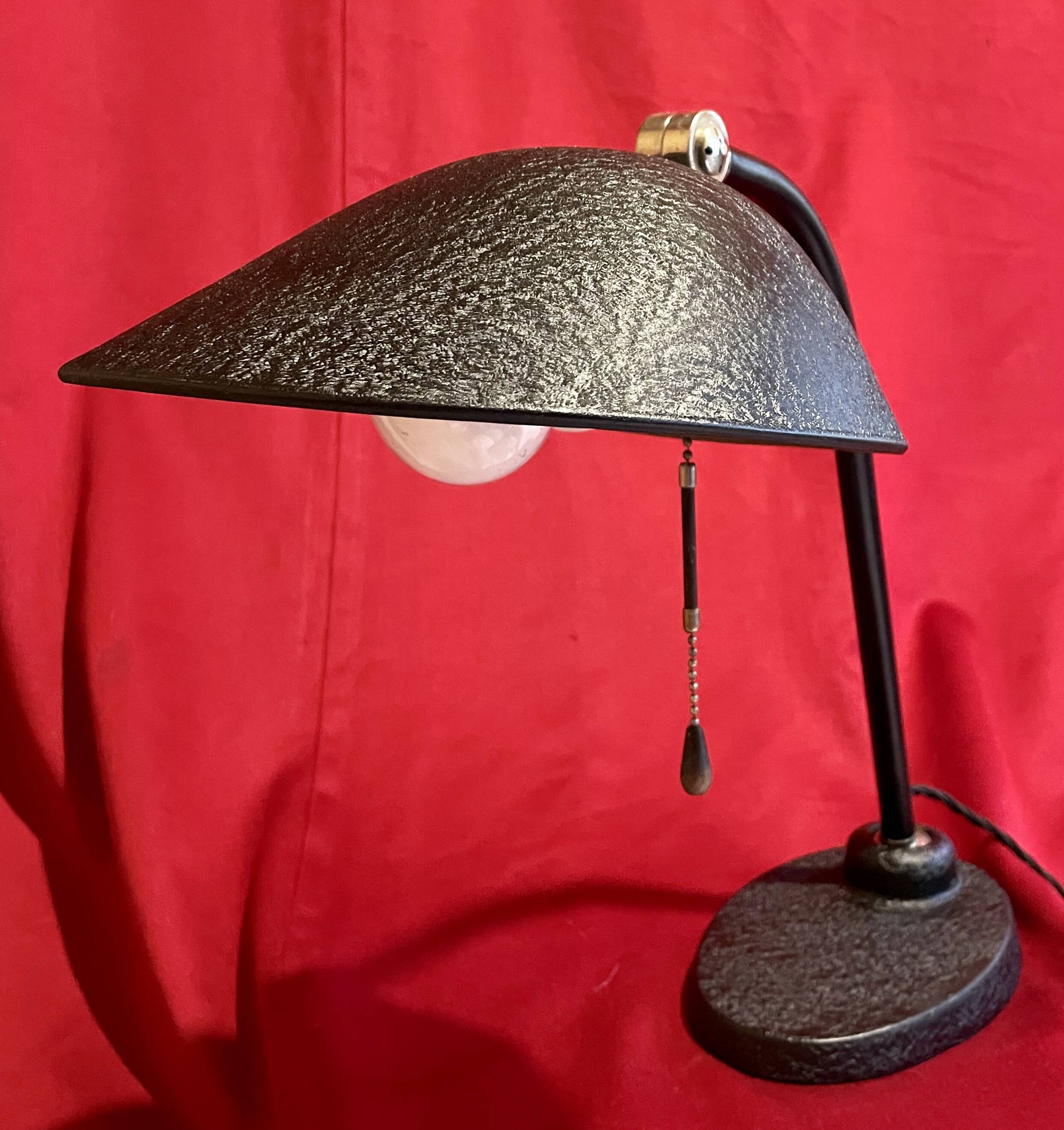 Bag turgi lamp 1930