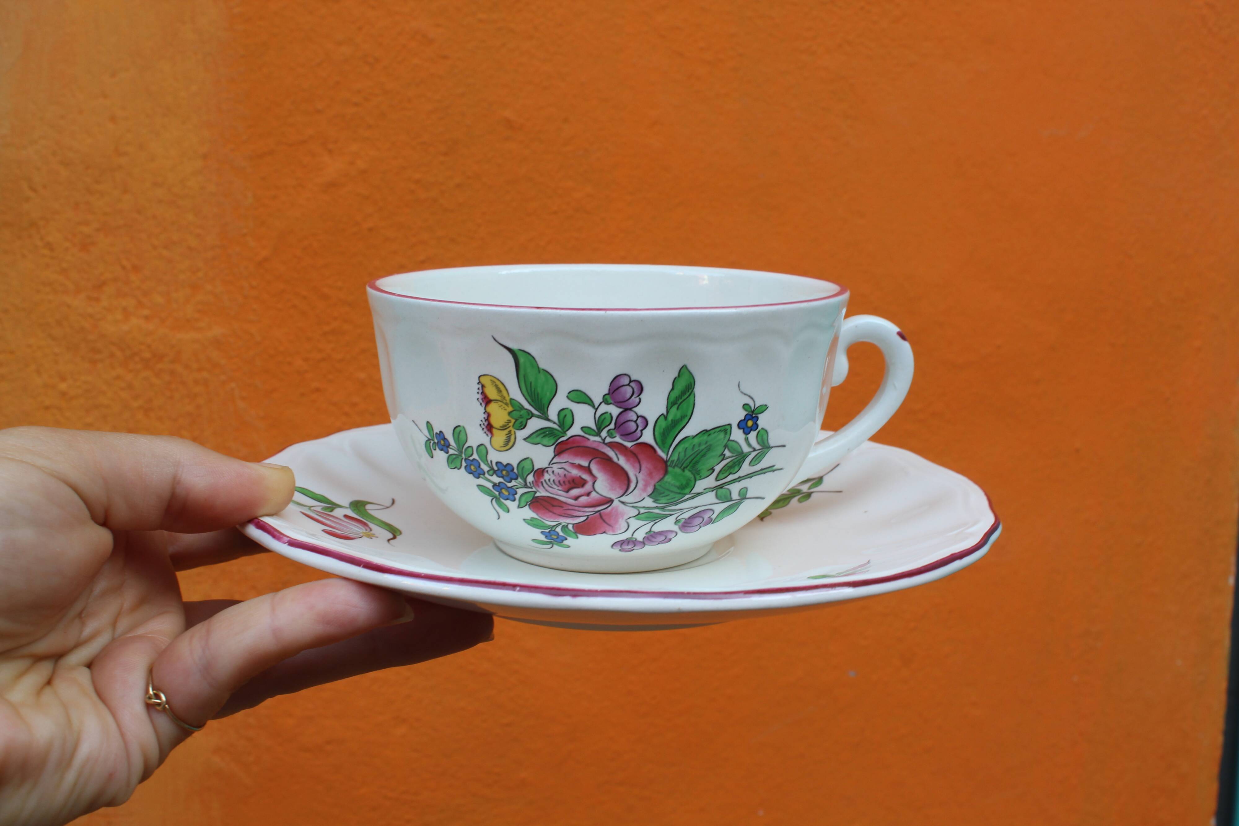 Lunéville earthenware cups and saucers
