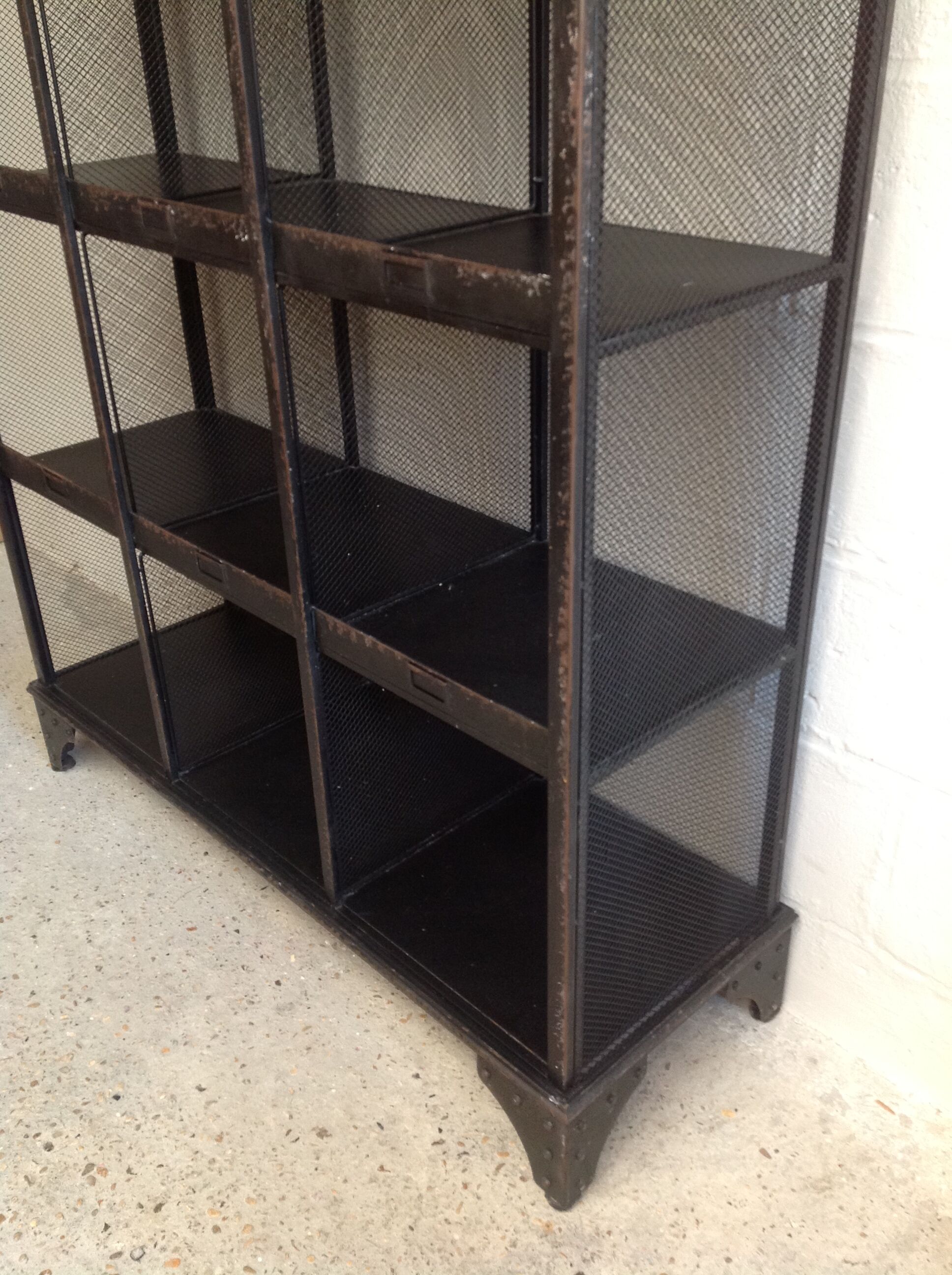 Industrial shelf style postal sorting